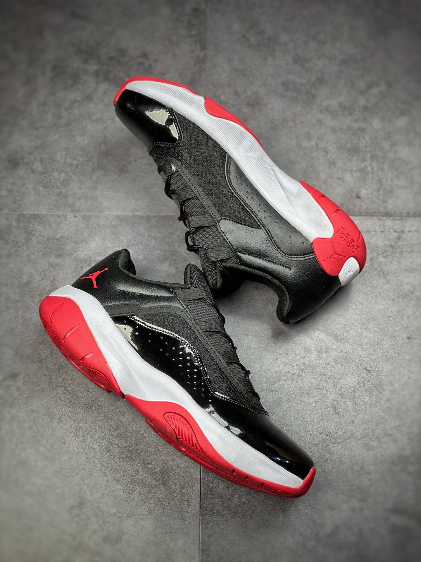 210  Air Jordan AJ11 CMFT Low South Beach 黑红公牛 DM0844-005
