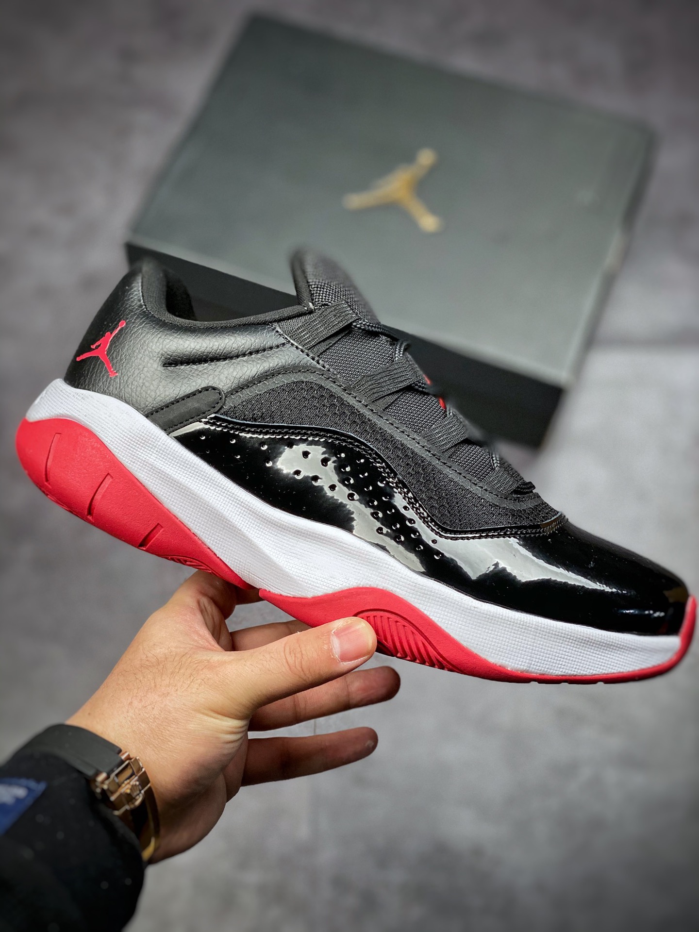 210  Air Jordan AJ11 CMFT Low South Beach 黑红公牛 DM0844-005