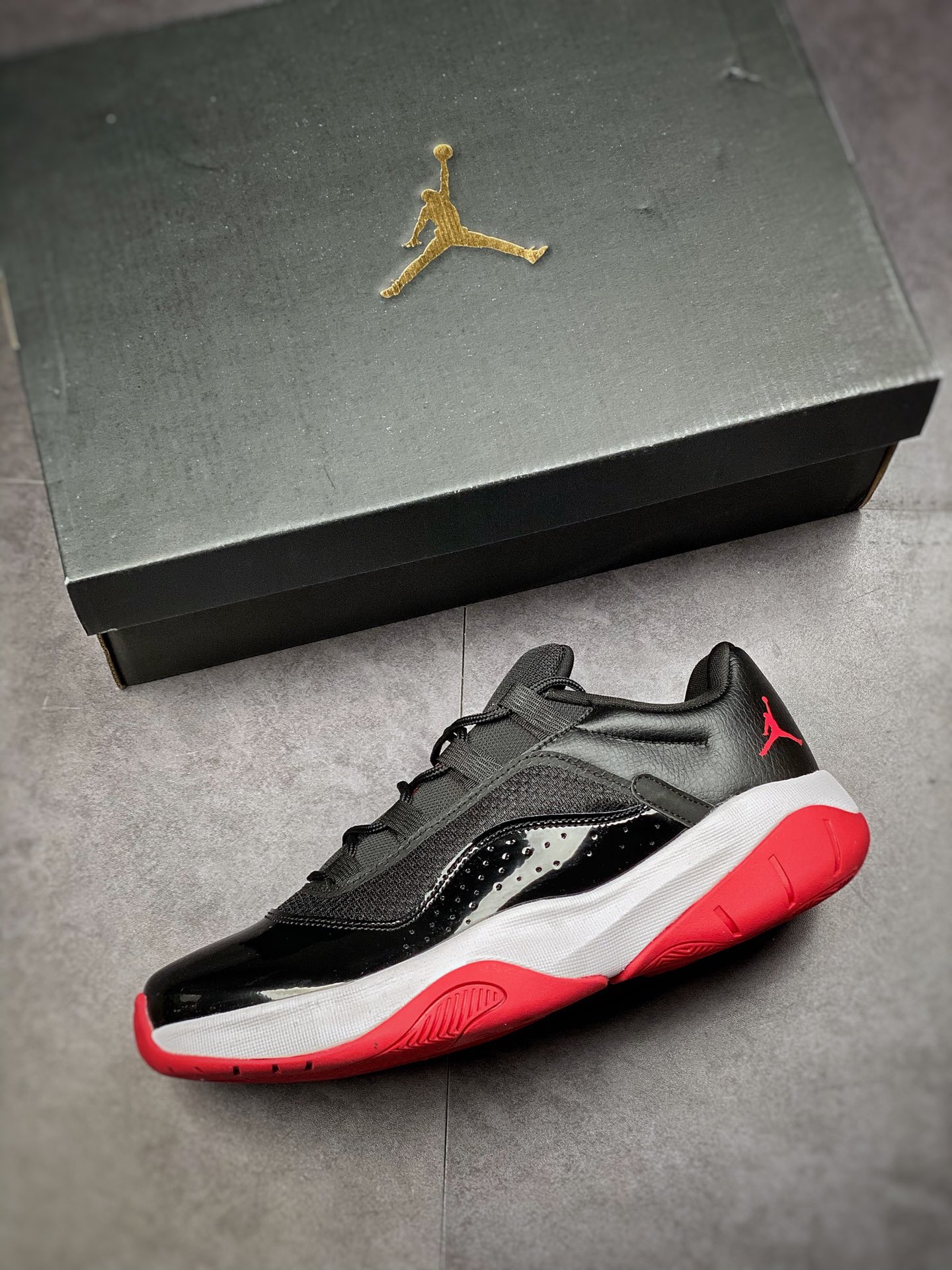 210  Air Jordan AJ11 CMFT Low South Beach 黑红公牛 DM0844-005