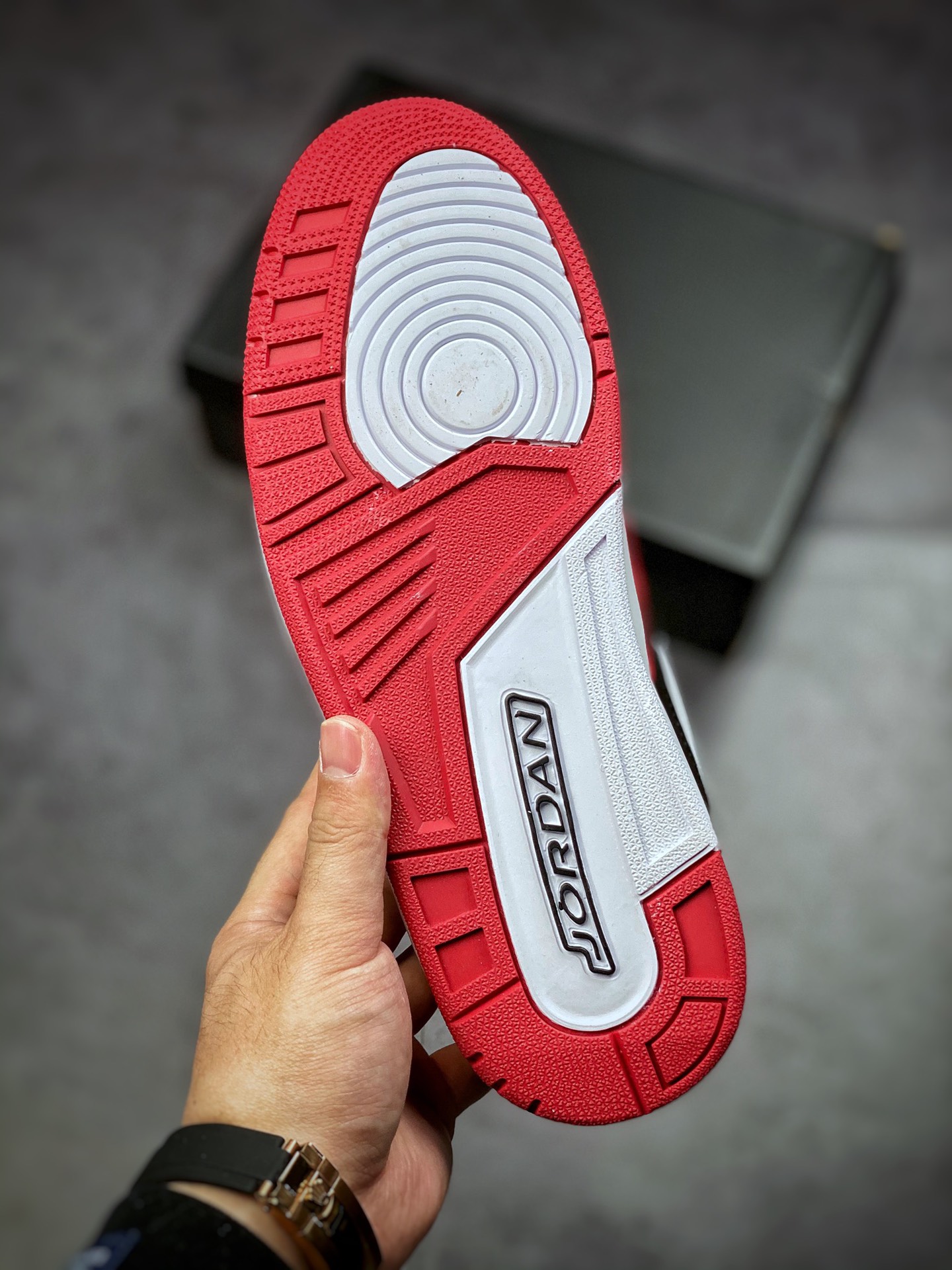200  Air Jordan  Legacy 三合一312 ”芝加哥” 有着交错结合的设计CD7069-116