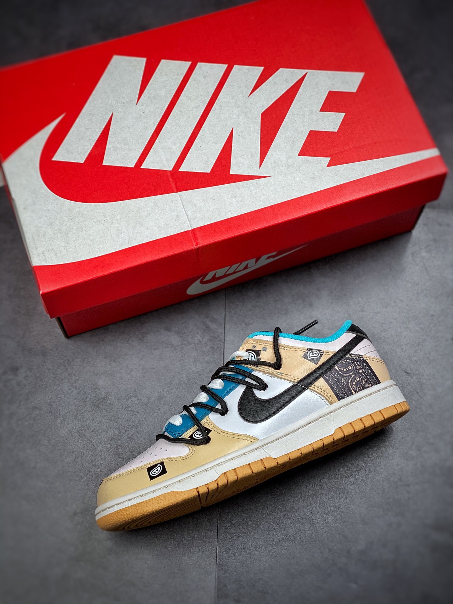 360  独家实拍纯原版本Nike Dunk Low Retro低帮腰果花板鞋 DH0952-100