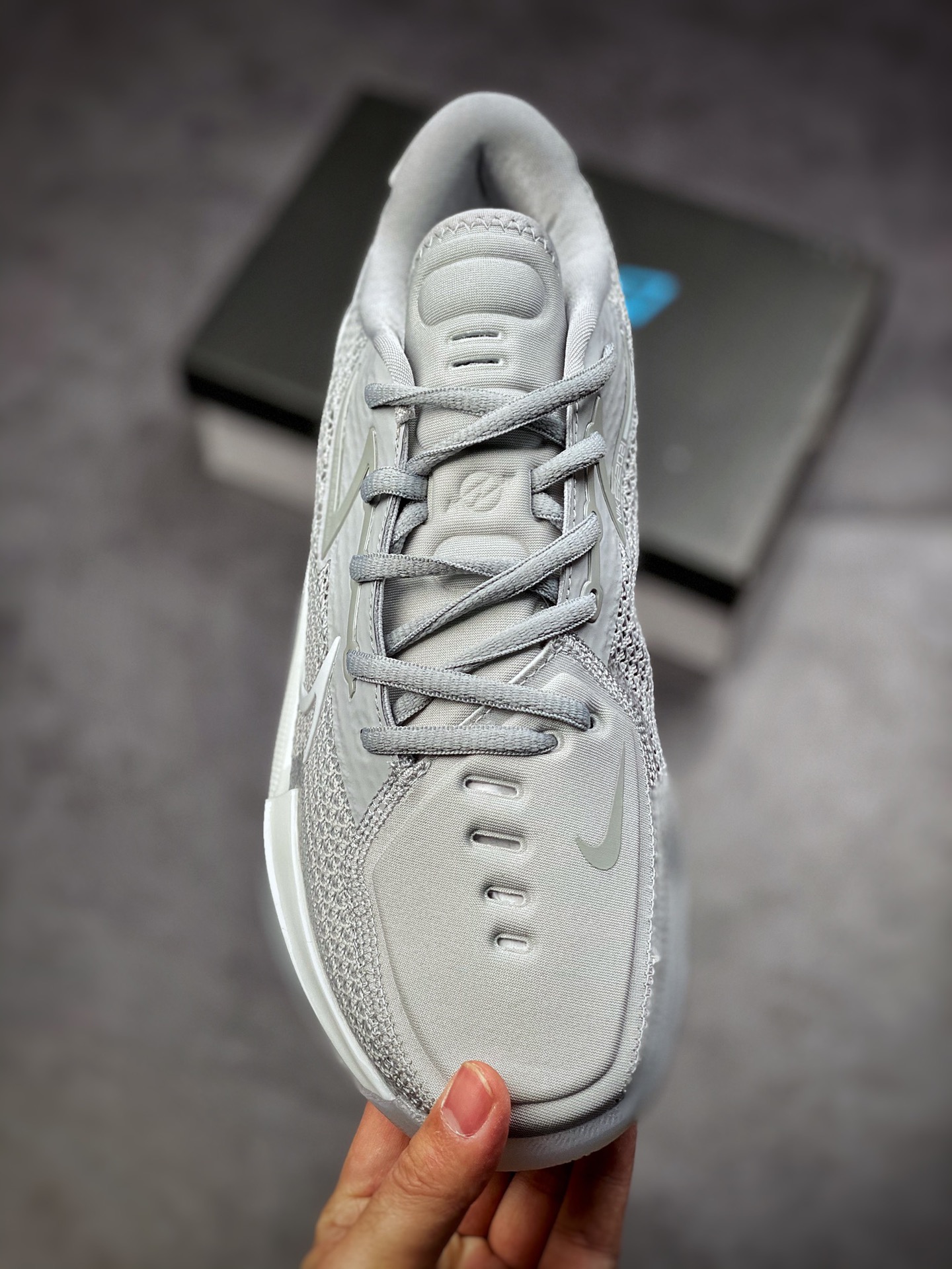 240  Nike Air Zoom G.T.Cut EP 耐克新款实战系列篮球鞋浅灰白 CZ0175-007