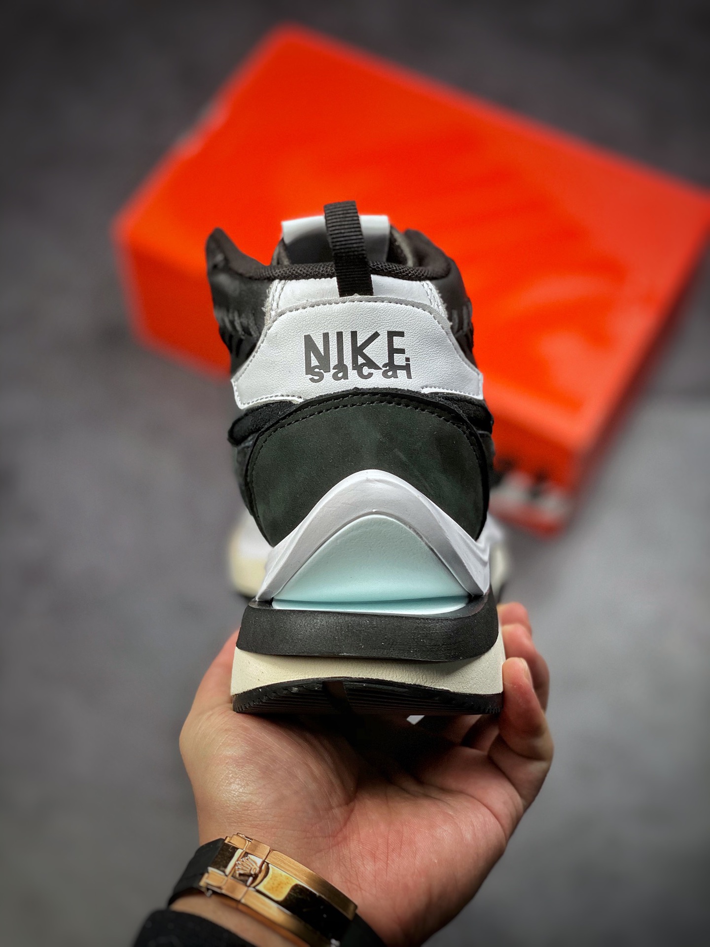 360  Jean Paul Gaultier x sacai x Nike VaporWaffle ”Sesame”  三方联名DH9186-001