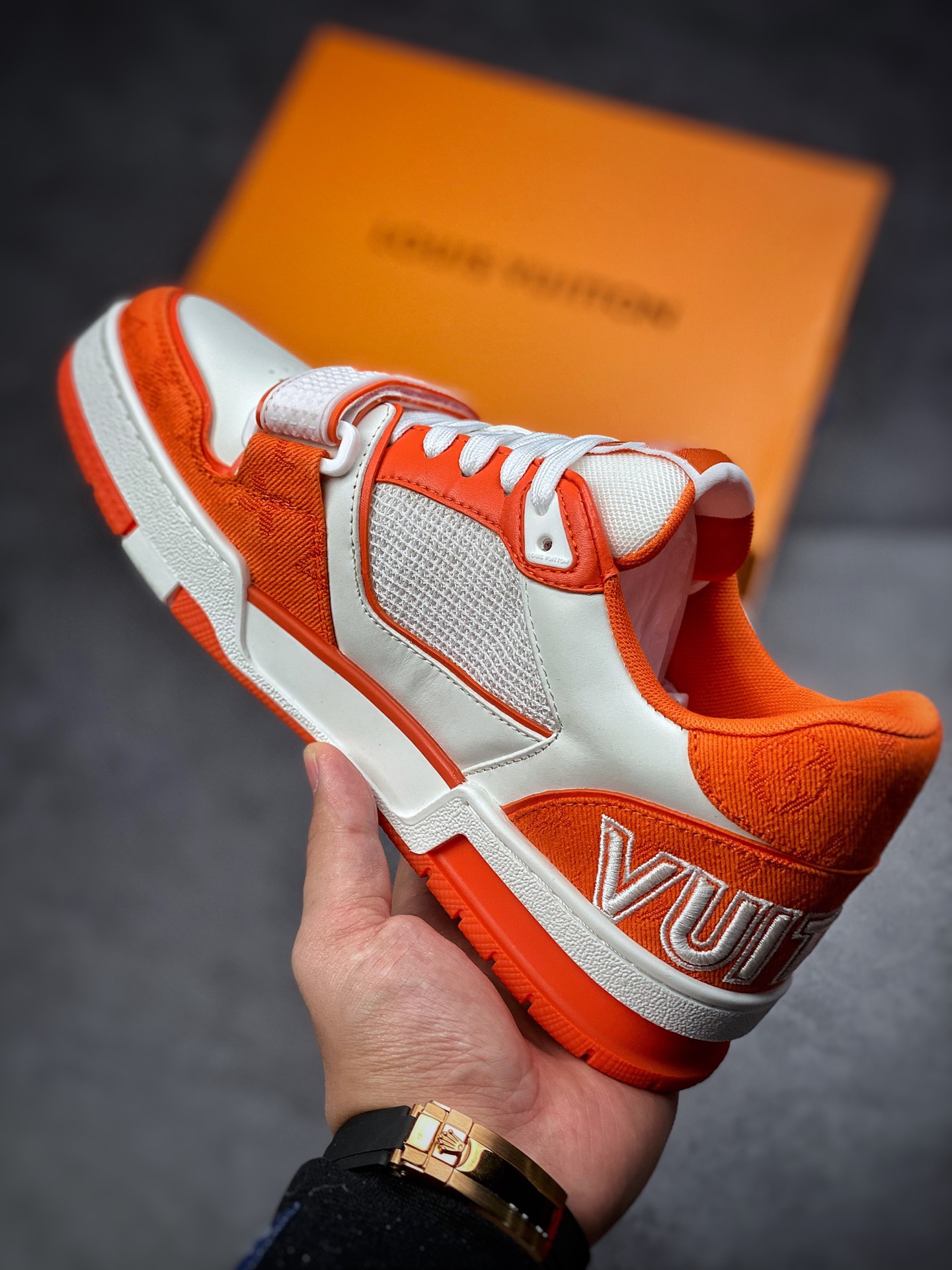 500  2022 LV Trainer 限定联名 入秋最新配色国内限定无售
