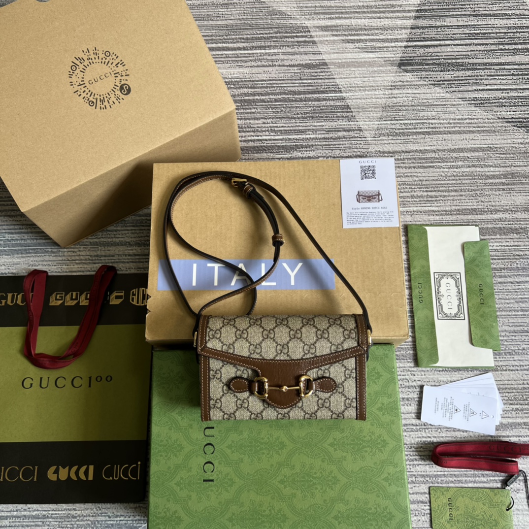 Gucci Horsebit 1955 迷你斜挎包 馬銜扣