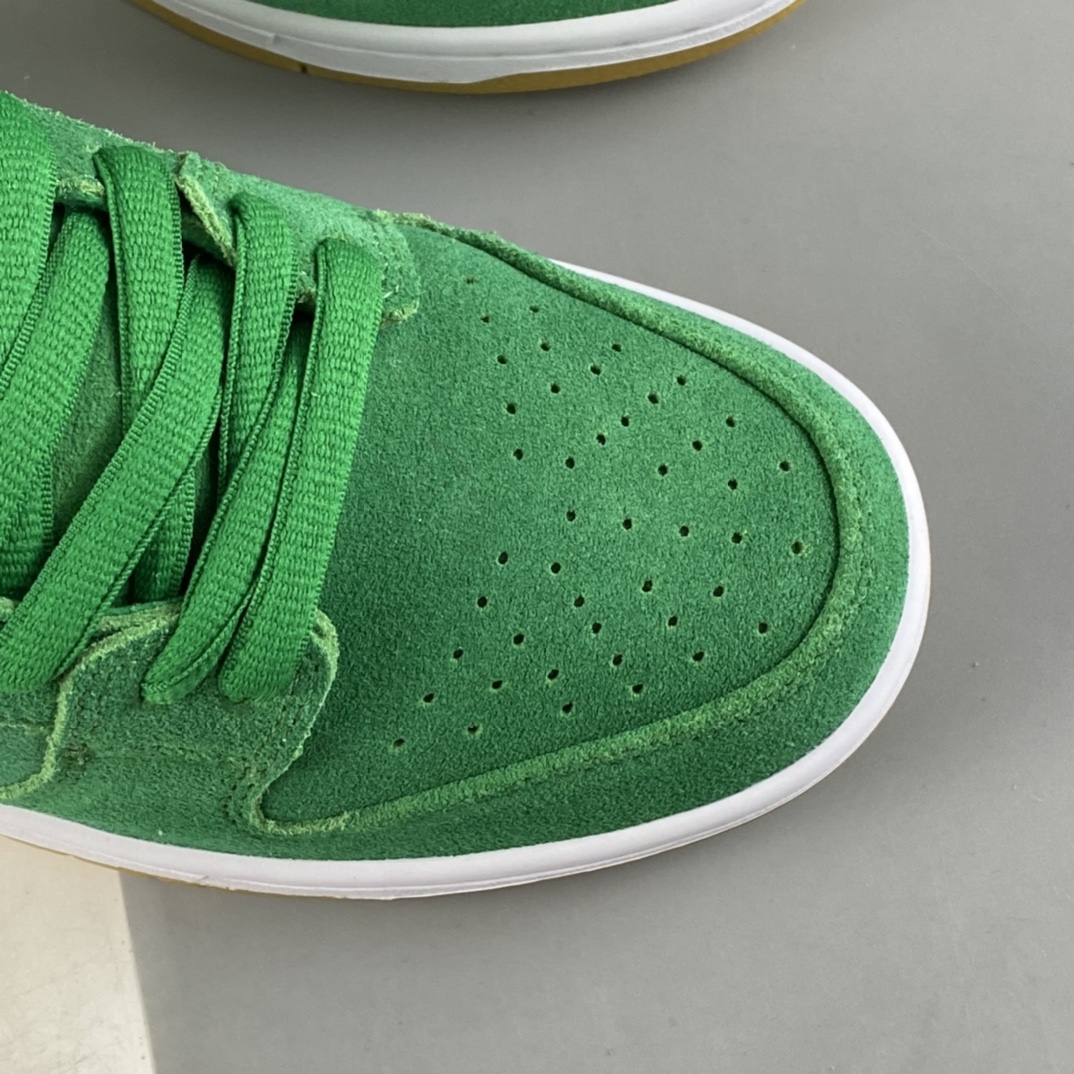 P380  Nk SB Dunk Low 四叶草绿金联名扣篮系列复古低帮板鞋 BQ6817-303