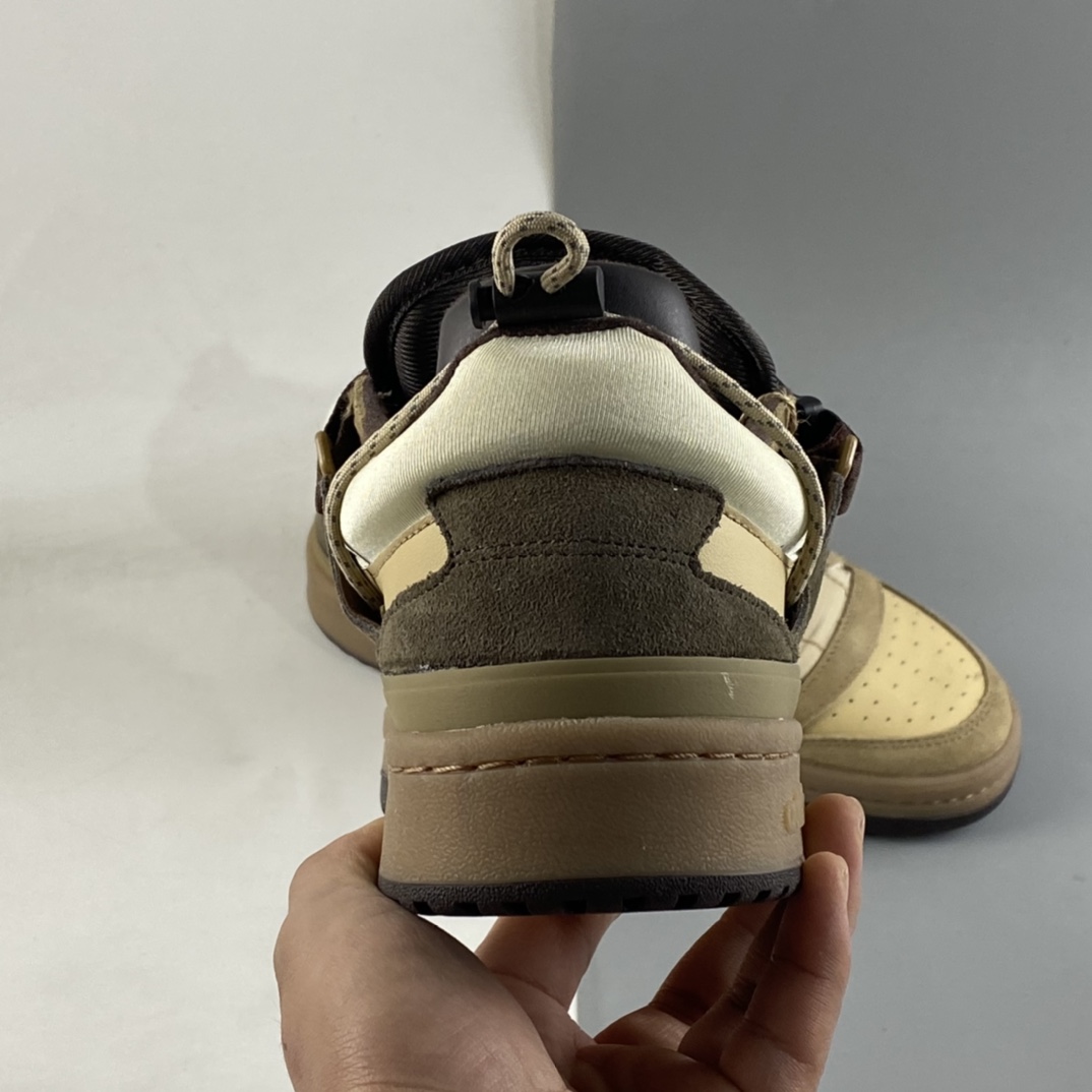 P220  Bad Bunny x Ad Forum Buckle Low”Tiffany Easter Egg”罗马系列机能搭扣板鞋 GW0264