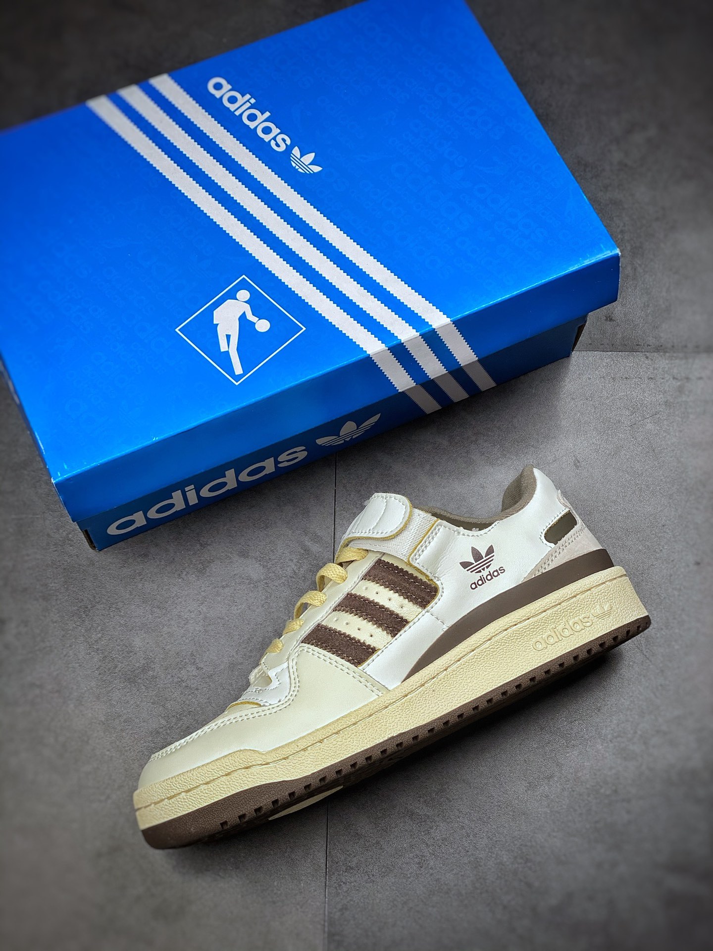 180  Adidas  Originals Forum Low 白棕色 摩卡 男女潮流头层皮休闲鞋GX4567