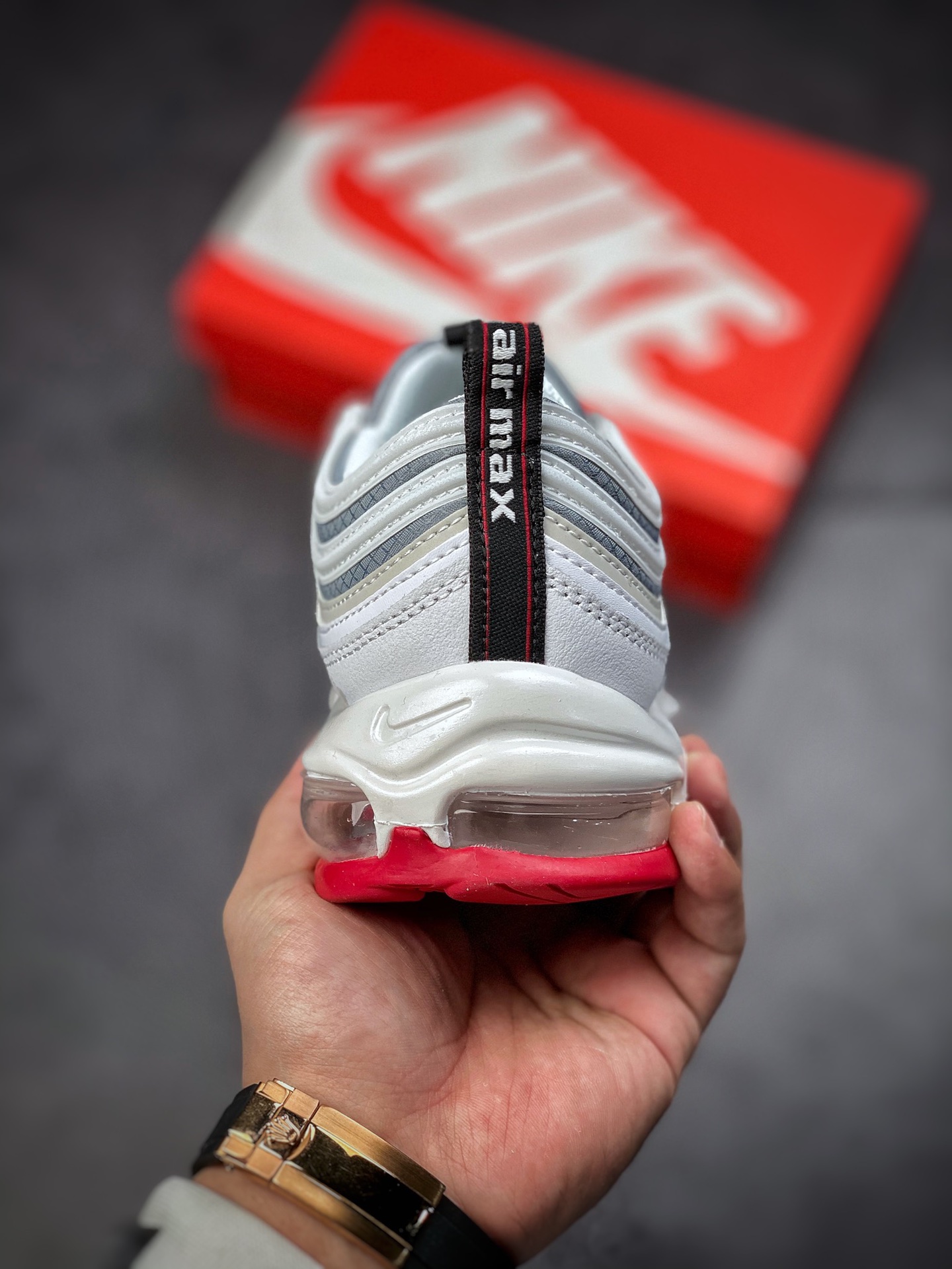 240  Nike Air Max 97  复古子弹 气垫百搭休闲运动慢跑鞋 白银灰红 DM0027-100