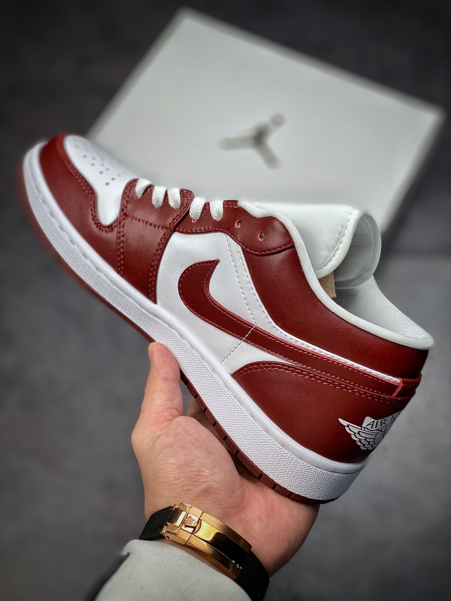 200  Air Jordan 1 Low 低帮复古文化篮球鞋 棕红/深酒红DC0774-116