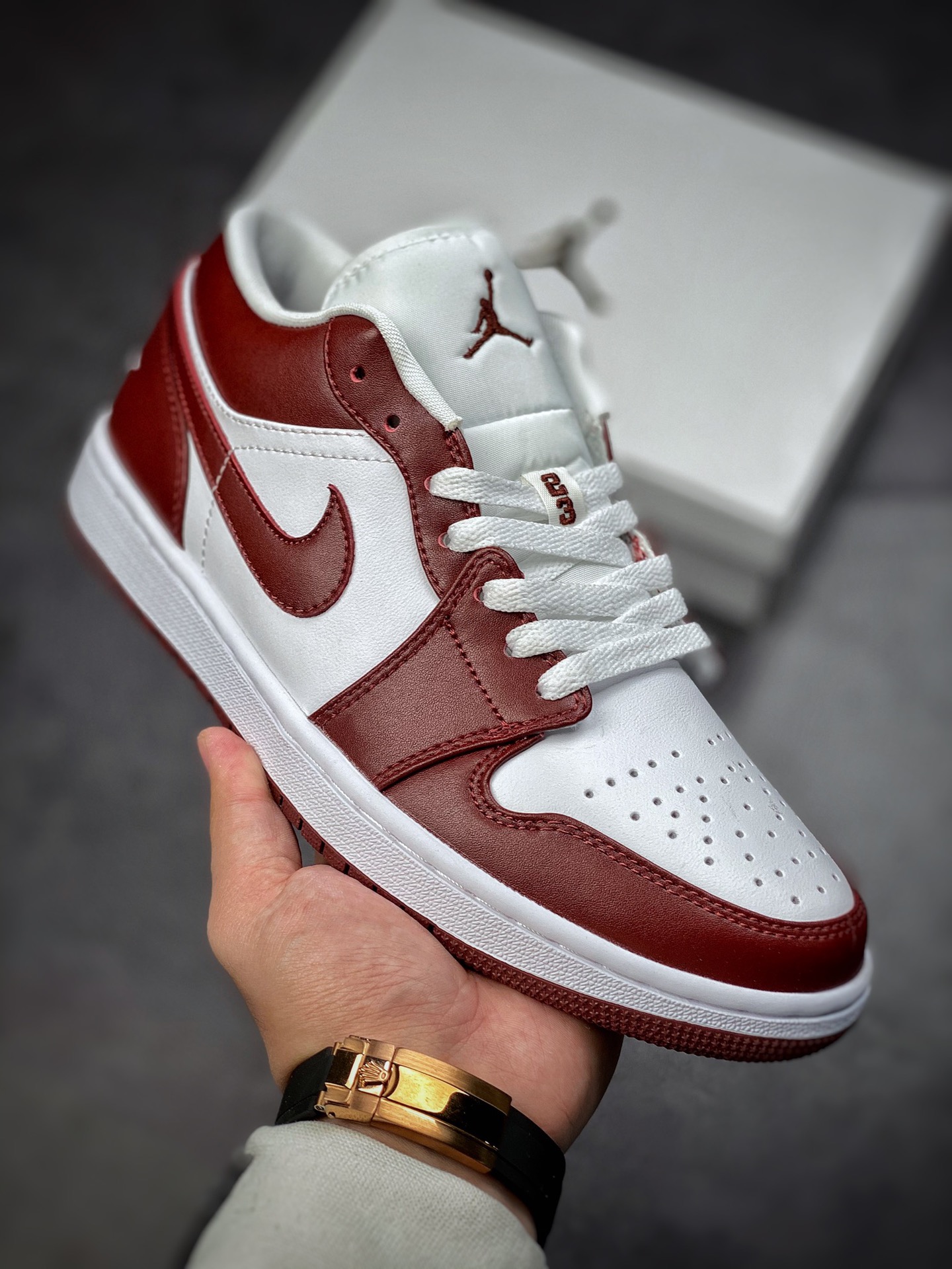200  Air Jordan 1 Low 低帮复古文化篮球鞋 棕红/深酒红DC0774-116