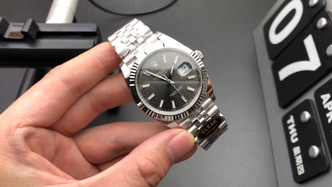 Rolex 灰日志