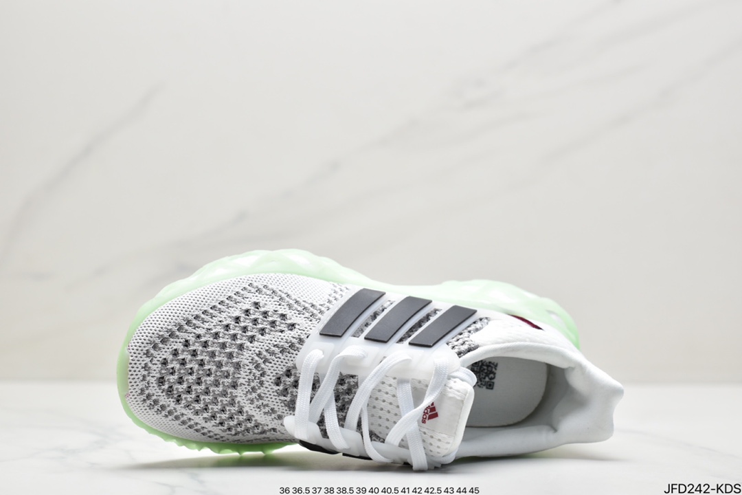170 阿迪 Ultra Boost Web DNA超弹力爆米花中底休闲跑步鞋GZ3679