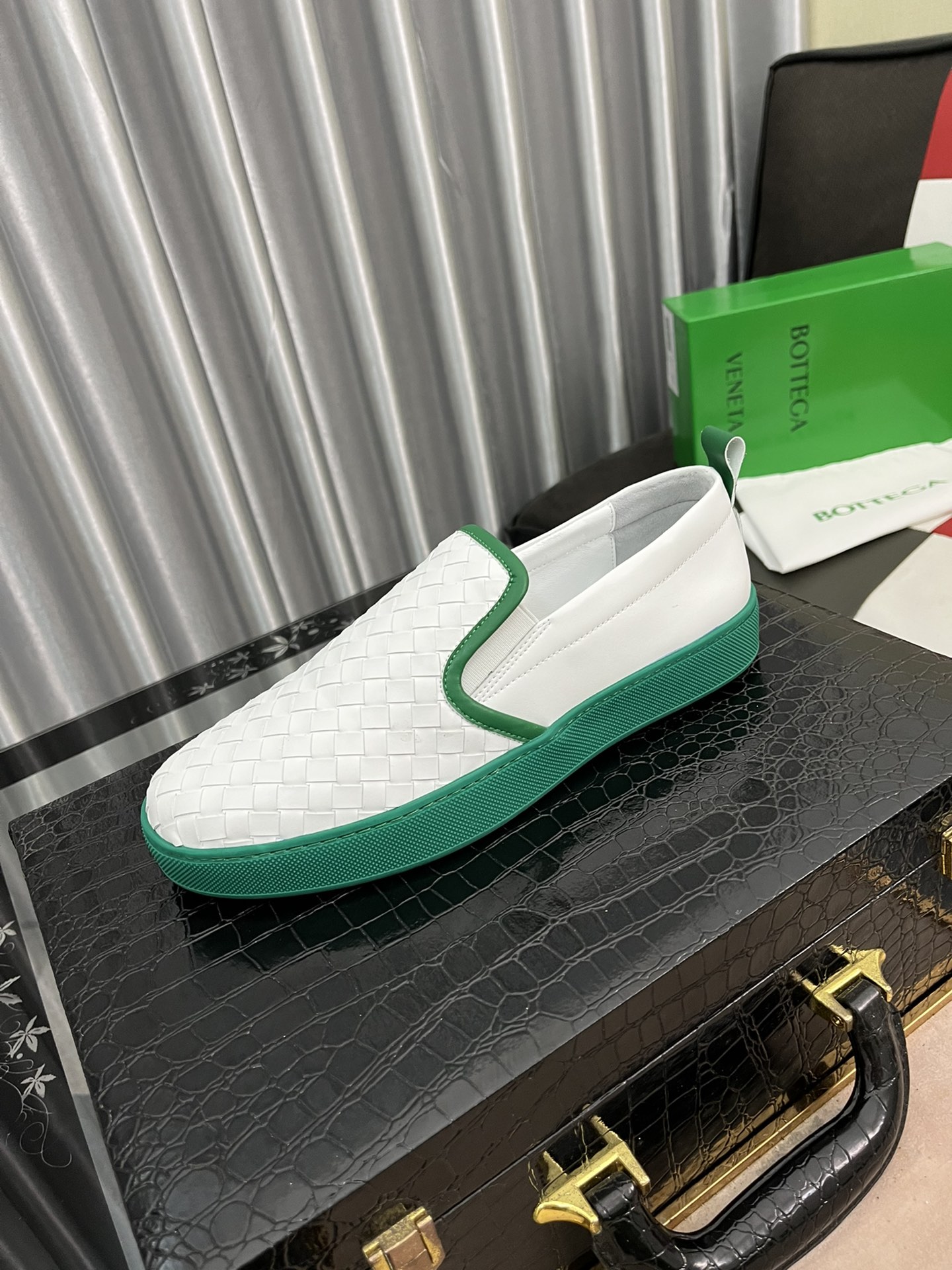 I5   Bottega Veneta 宝缇嘉一脚蹬正码