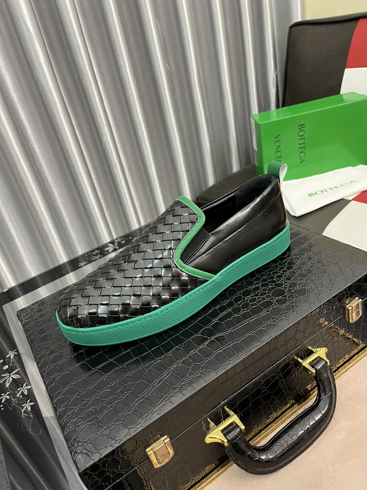 I5   Bottega Veneta 宝缇嘉一脚蹬正码