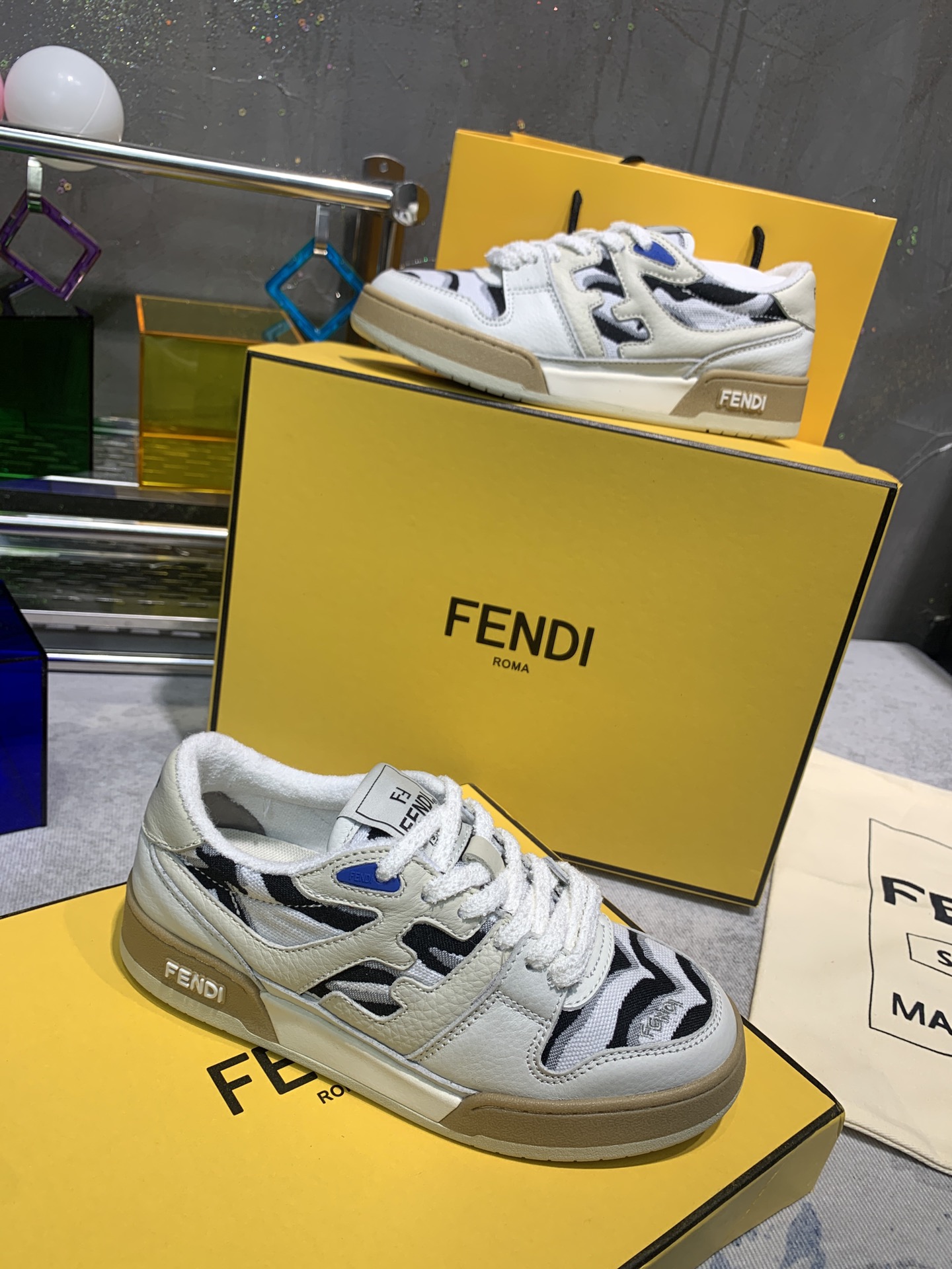 Fendi 7 estrellas
 Zapatos Zapatillas de monopatín Zapatillas deportivas Calzado informal Empalme Universal para hombres y mujeres Mujeres Hombres Chamois Vintage Casual