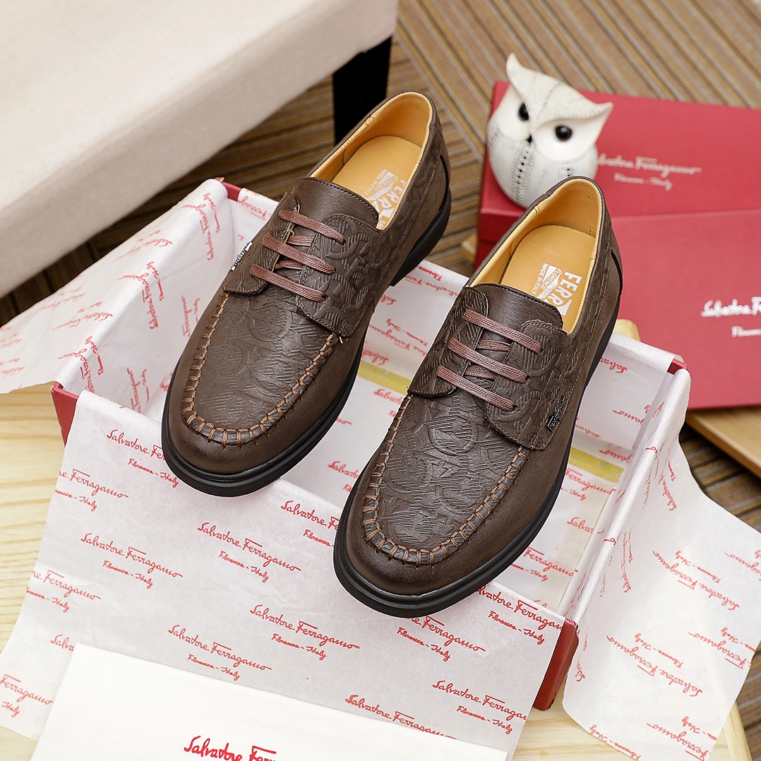 J5  Ferragamo菲拉格慕 爆款时尚休闲鞋🇨🇳官网专柜1:1制作，原版开模💯好质量看得见，进口高端头层打蜡小牛皮，水染🐂皮内里🌿纹路很清优质防水防滑耐磨大底🎋高品质低价位，真正的纯手工制作🍓黑色，