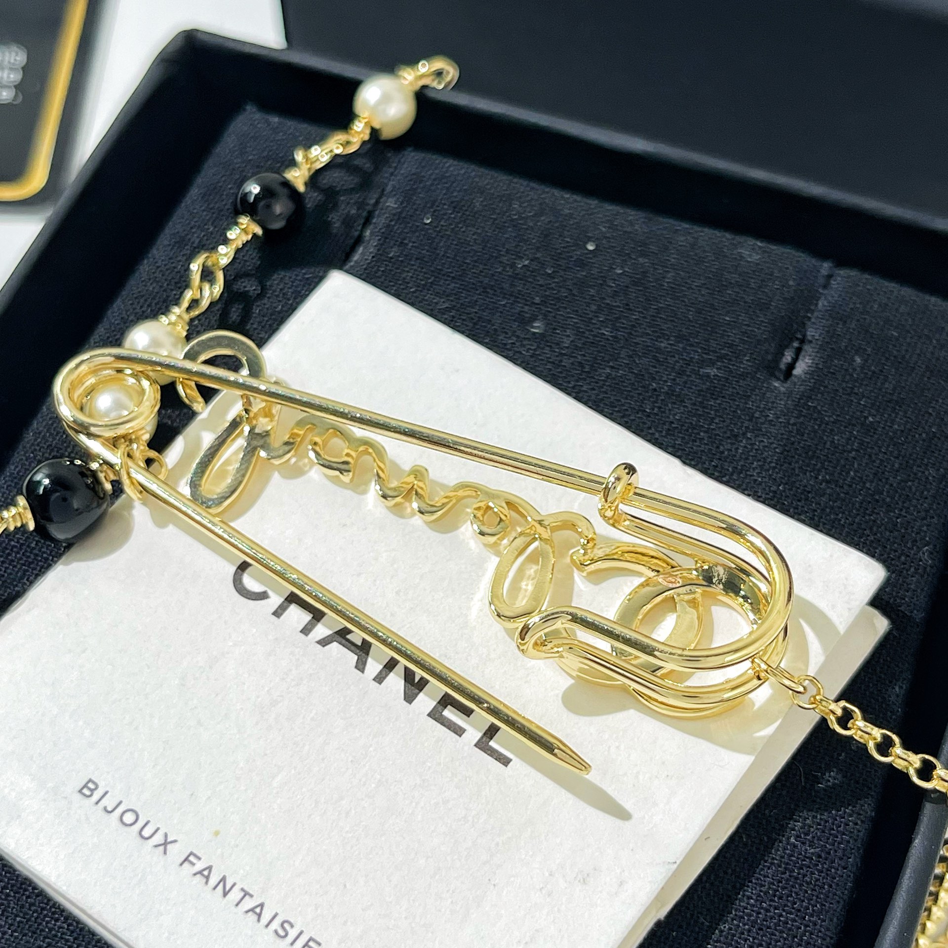 新款☑️CHANEL香奈儿双c流苏珍珠别针🧷项链