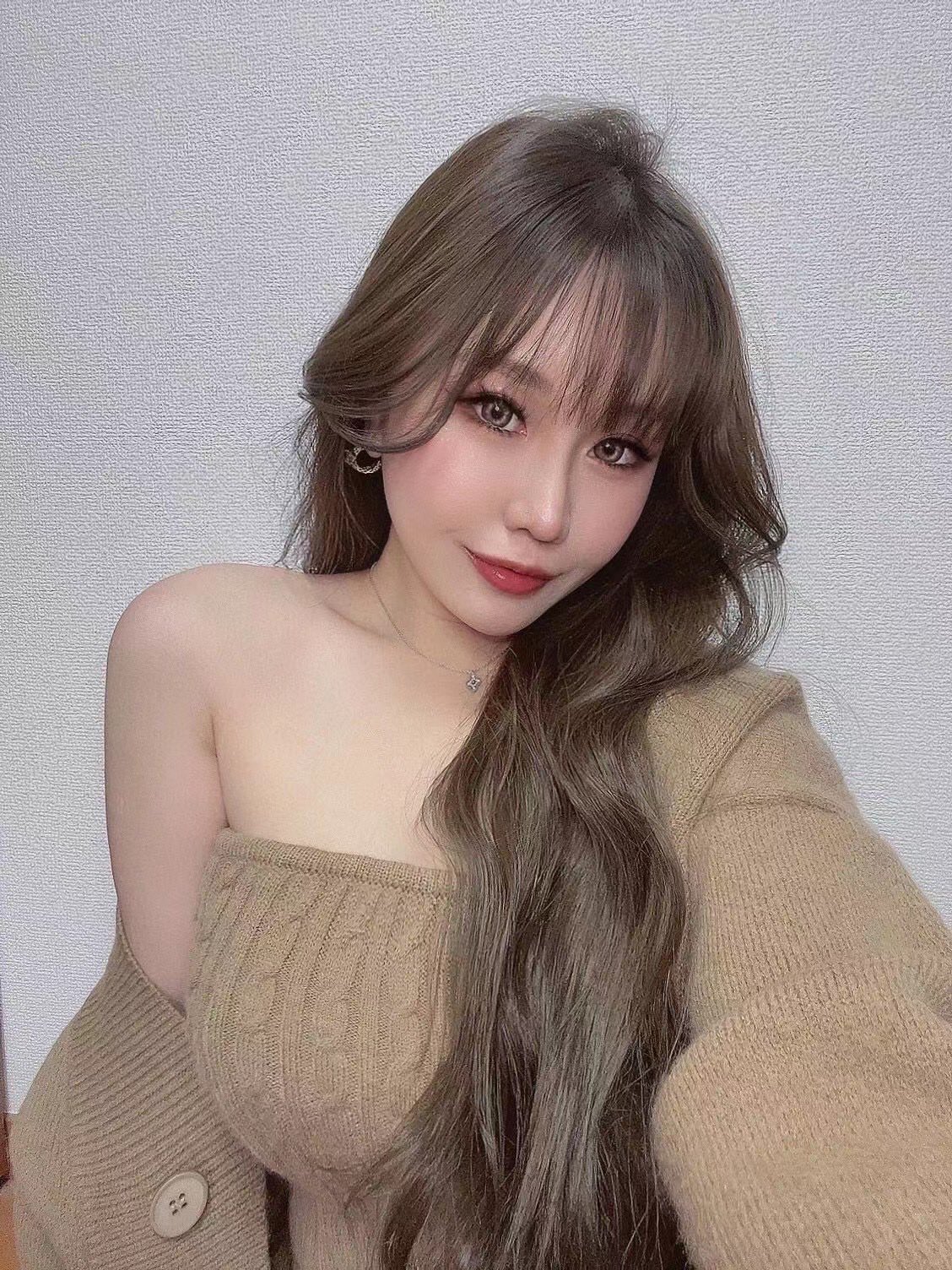 新款☑️CHANEL香奈儿满钻双c菱格耳钉耳环