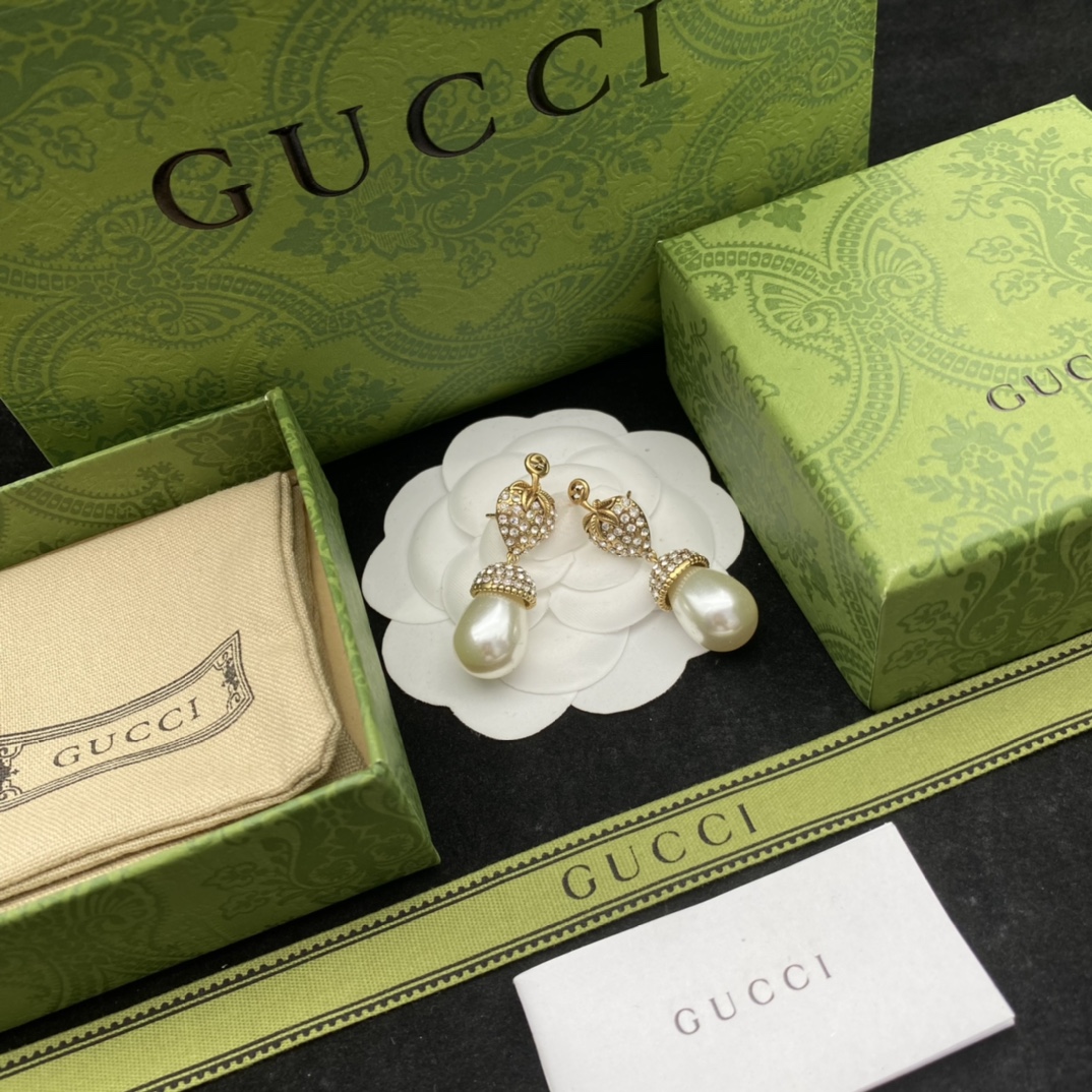 Gucci Jewelry Earring Set With Diamonds Fashion