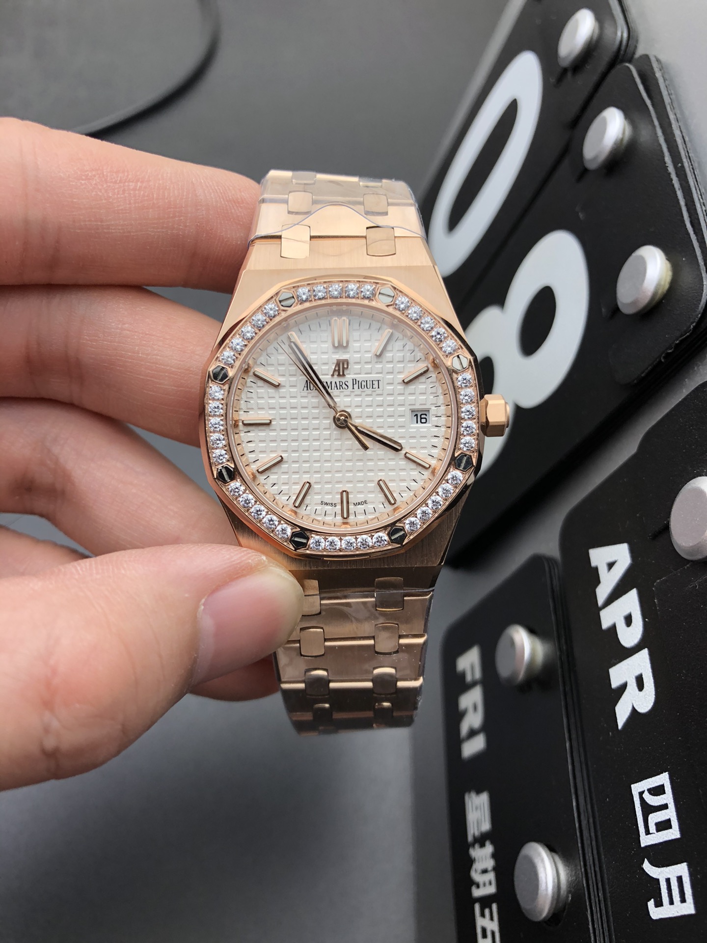 Audemars Piguet 8F 玫瑰金15450