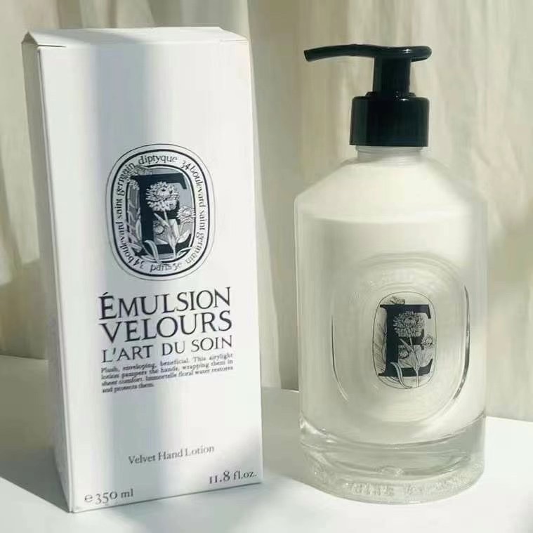 Diptyque Velvet Hand Lotion, 350ml - Nourishing & Protective Hand Care 1 i1649394006 8080 0