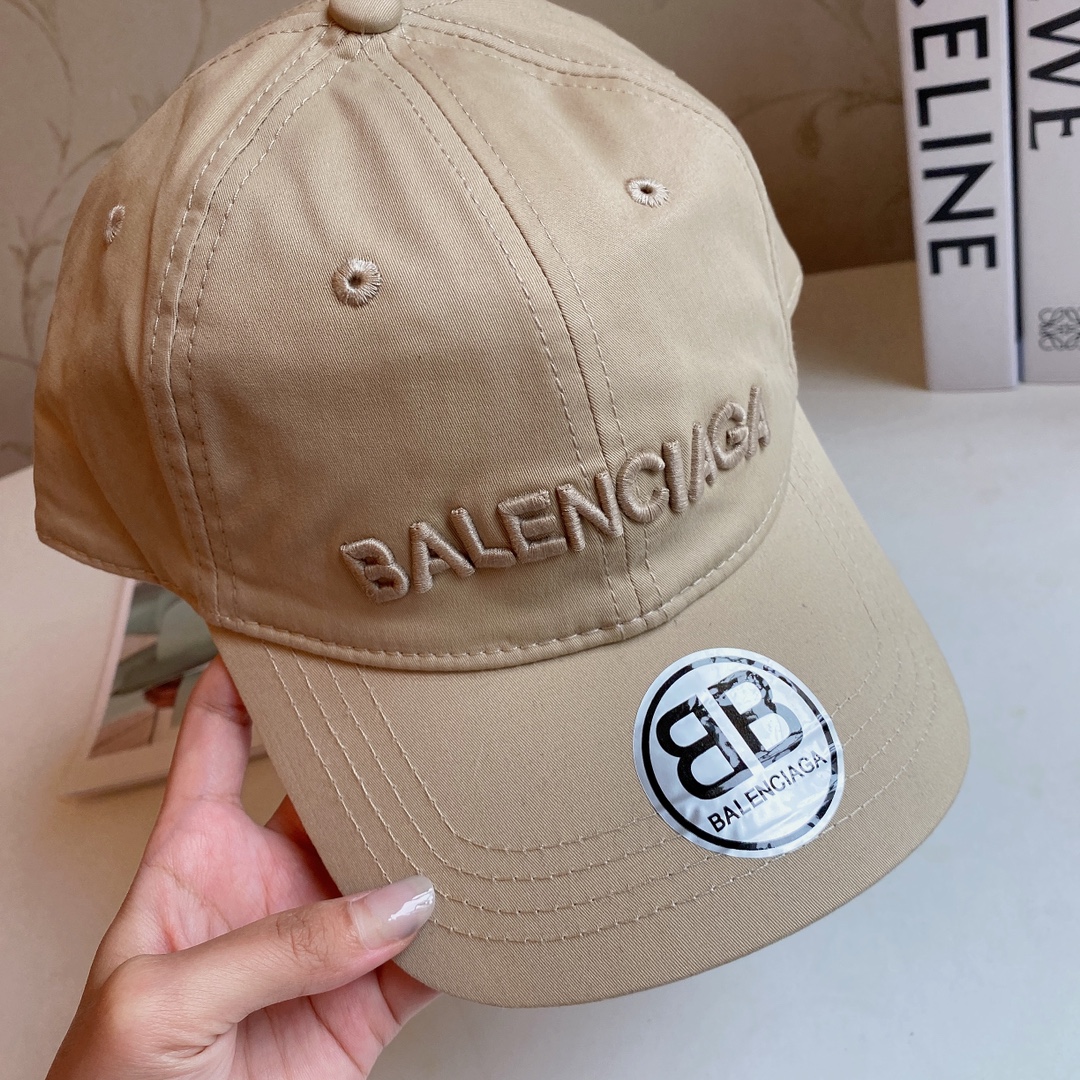 Balenciaga巴黎世家“BB”立体刺绣棒球帽