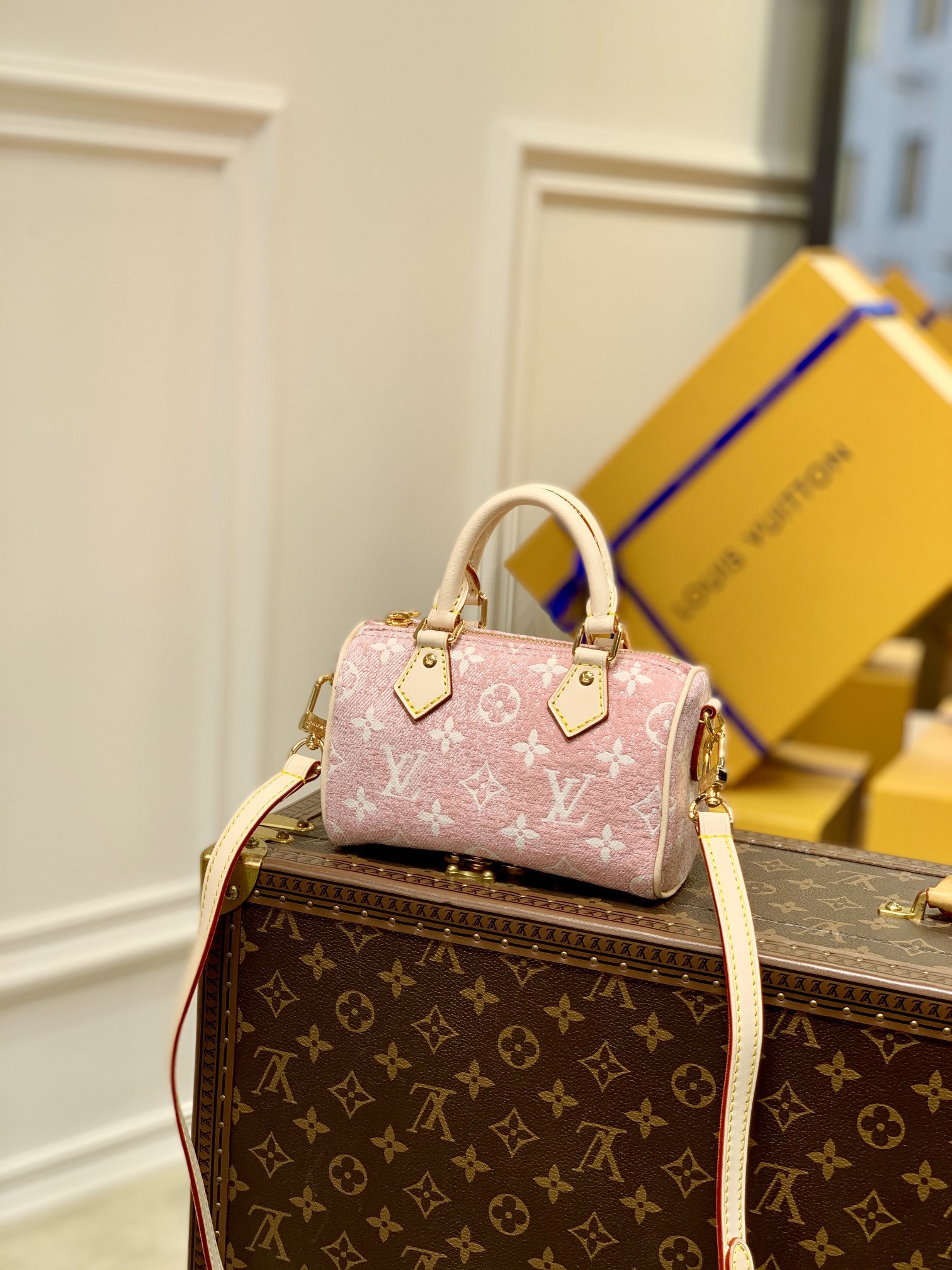 Louis Vuitton LV Nano Speedy 丹宁粉色牛仔布枕头包 M81213