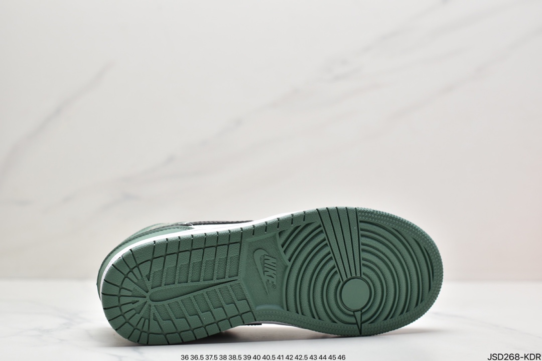 200 Air Jordan 1 Mid SE“Dutch Green” AJ1中帮系列绿粉配色CZ0774-300-莆田鞋,莆田鞋货源,高仿鞋,高仿鞋货源,安福档口,莆田高仿鞋,莆田鞋批发,高仿鞋批发,莆田高仿运动鞋,高仿运动鞋,莆田运动鞋 200 Air Jordan 1 Mid SE“Dutch Green” AJ1中帮系列绿粉配色CZ0774-300