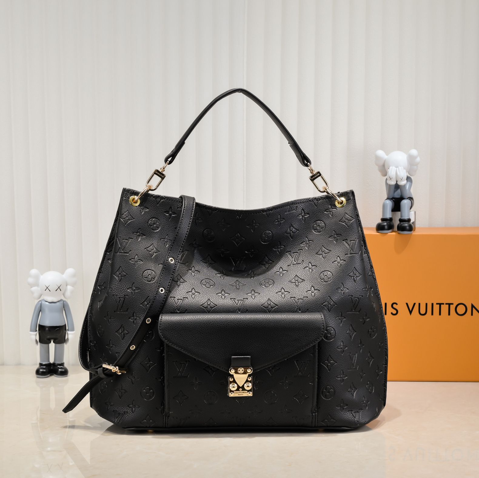 Louis Vuitton Bags Handbags Black M40781