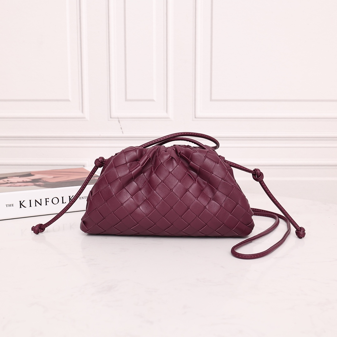 Bottega Veneta Cloud Bag Large Intrecciato Burgundy