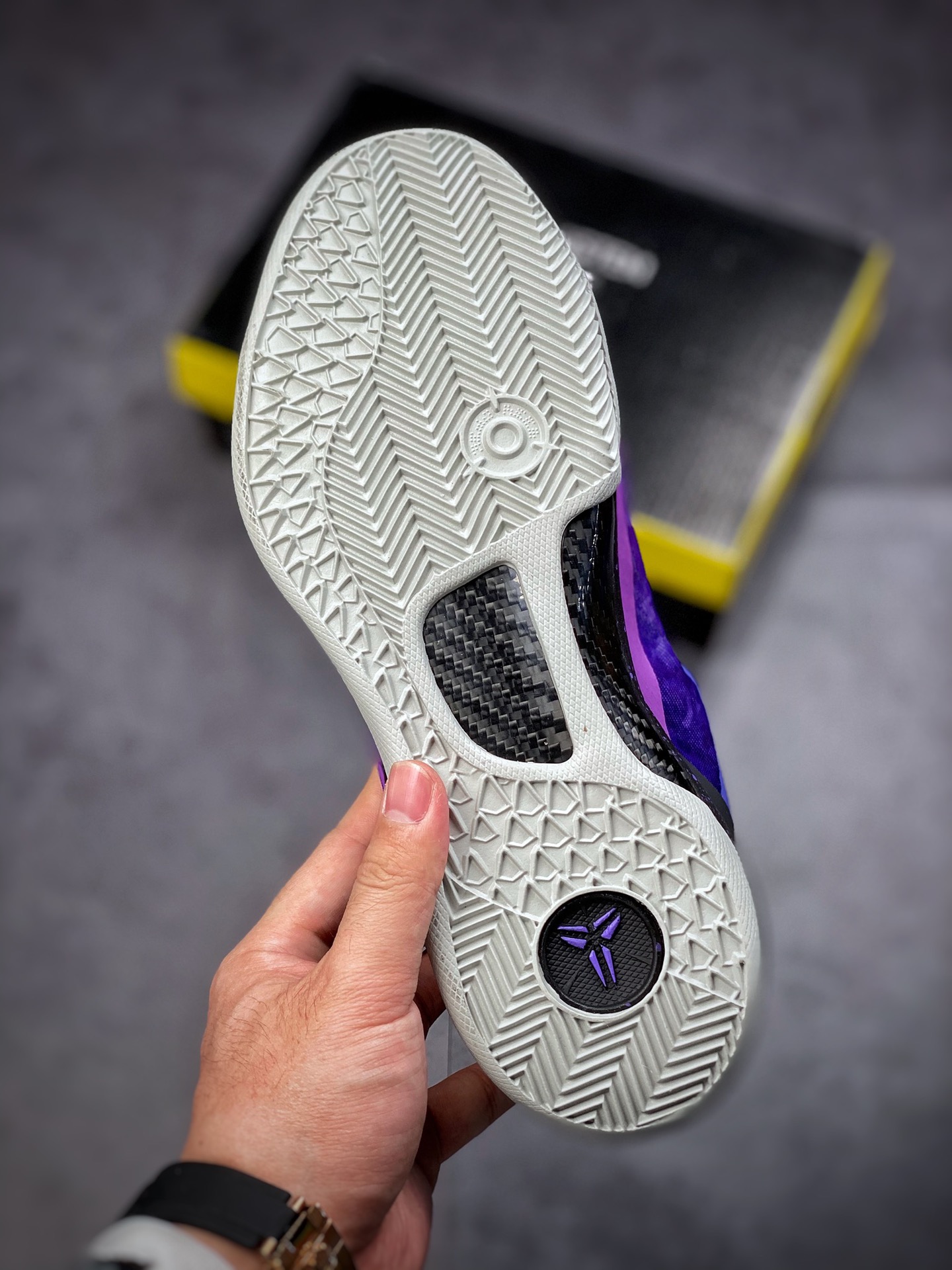 260  DF实战版Kobe 8  PⅠayoffs“PurpⅠe PⅠatinum”渐变紫 555035-500