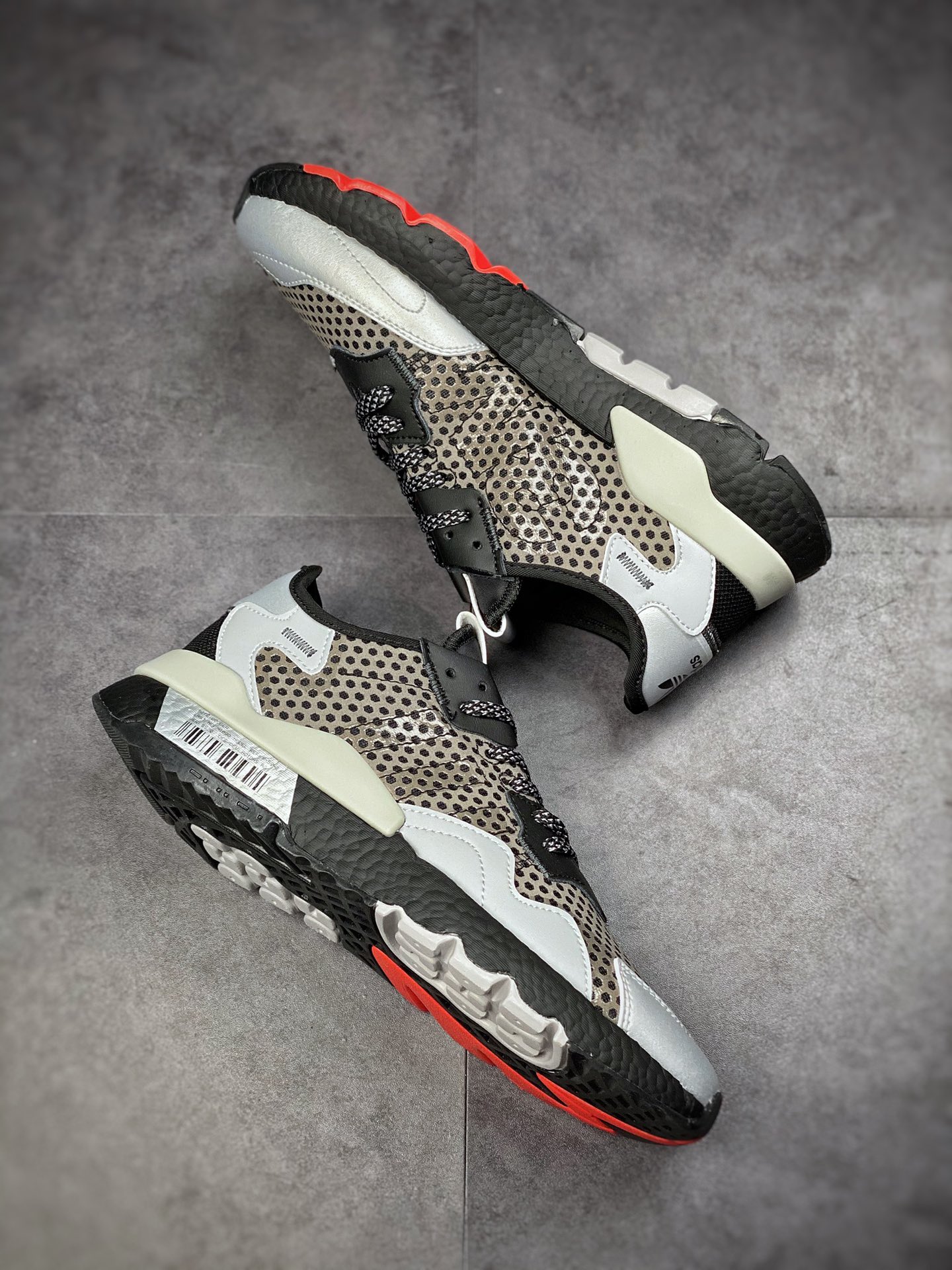 180  Adidas Nite Jogger 2019 Boost 黑银镂空联名夜行者 EF5407