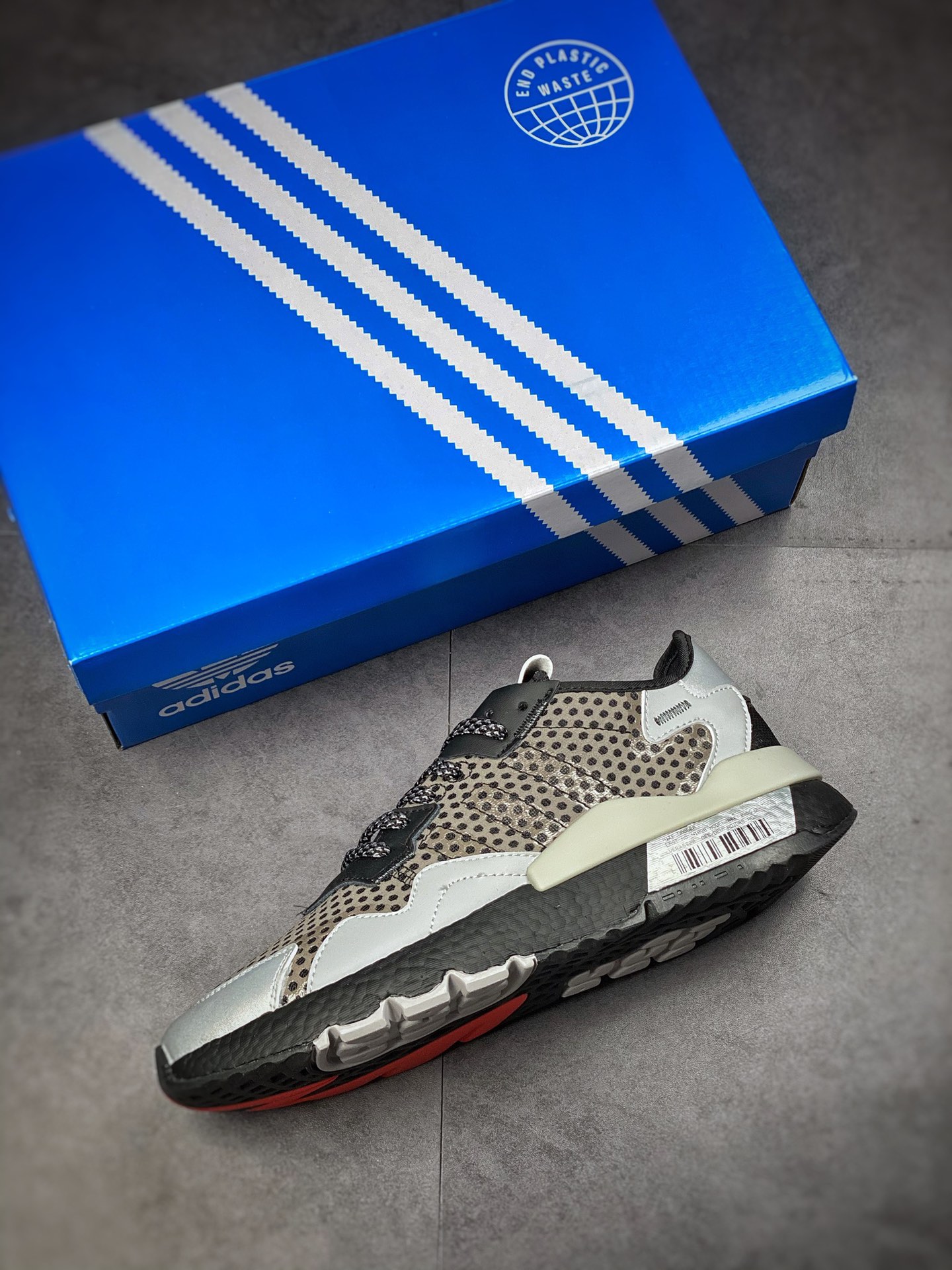180  Adidas Nite Jogger 2019 Boost 黑银镂空联名夜行者 EF5407