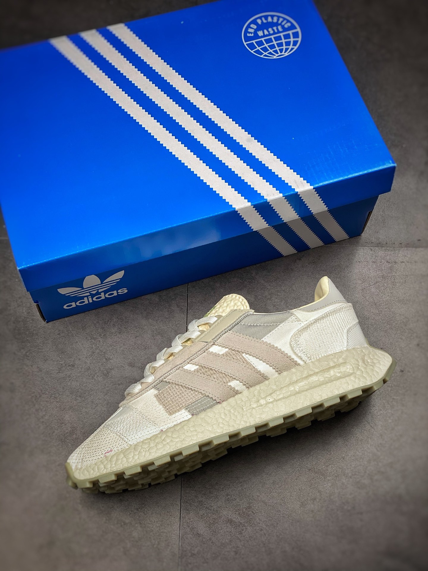 200  adidas Racing 1 Boost Prototype  速度轻盈复古系列 百搭透气运动慢跑鞋 GW6186