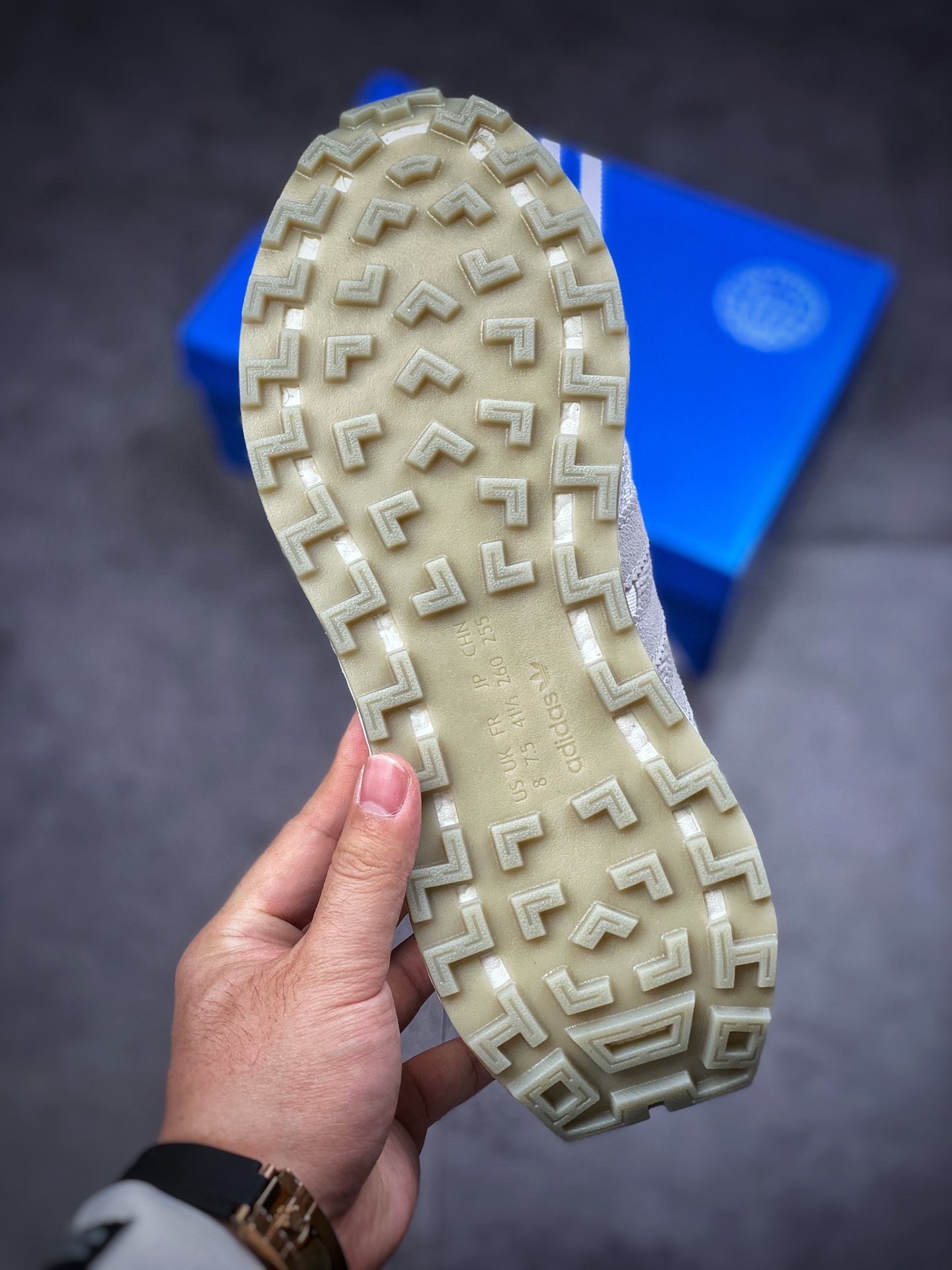 200  adidas Racing 1 Boost Prototype  速度轻盈复古系列 百搭透气运动慢跑鞋 GW6186