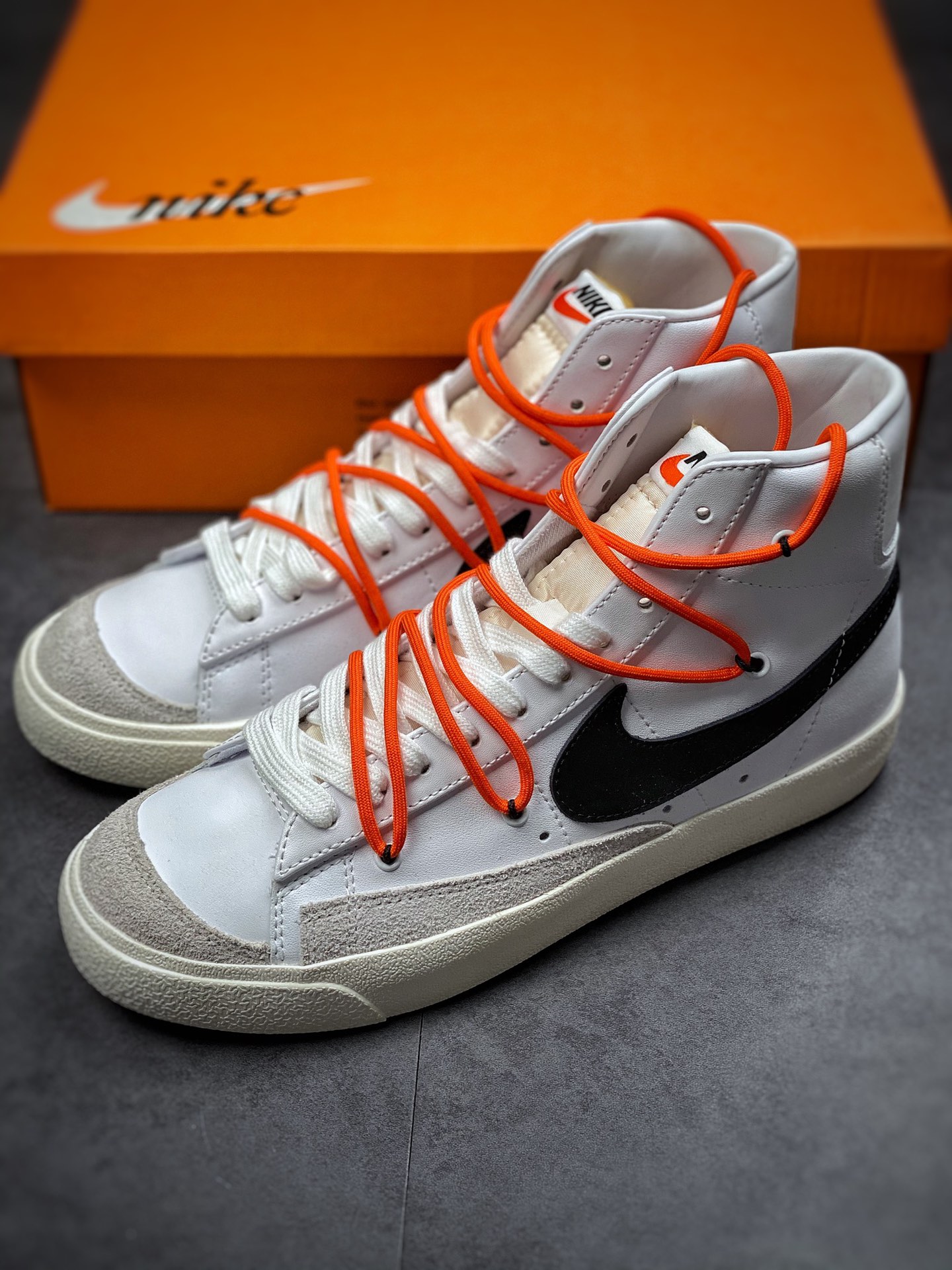 180  Nike Blazer Mid ’1977 Vintage”White/Black/Grey/Orange”经典开拓者高帮 BQ6806-100