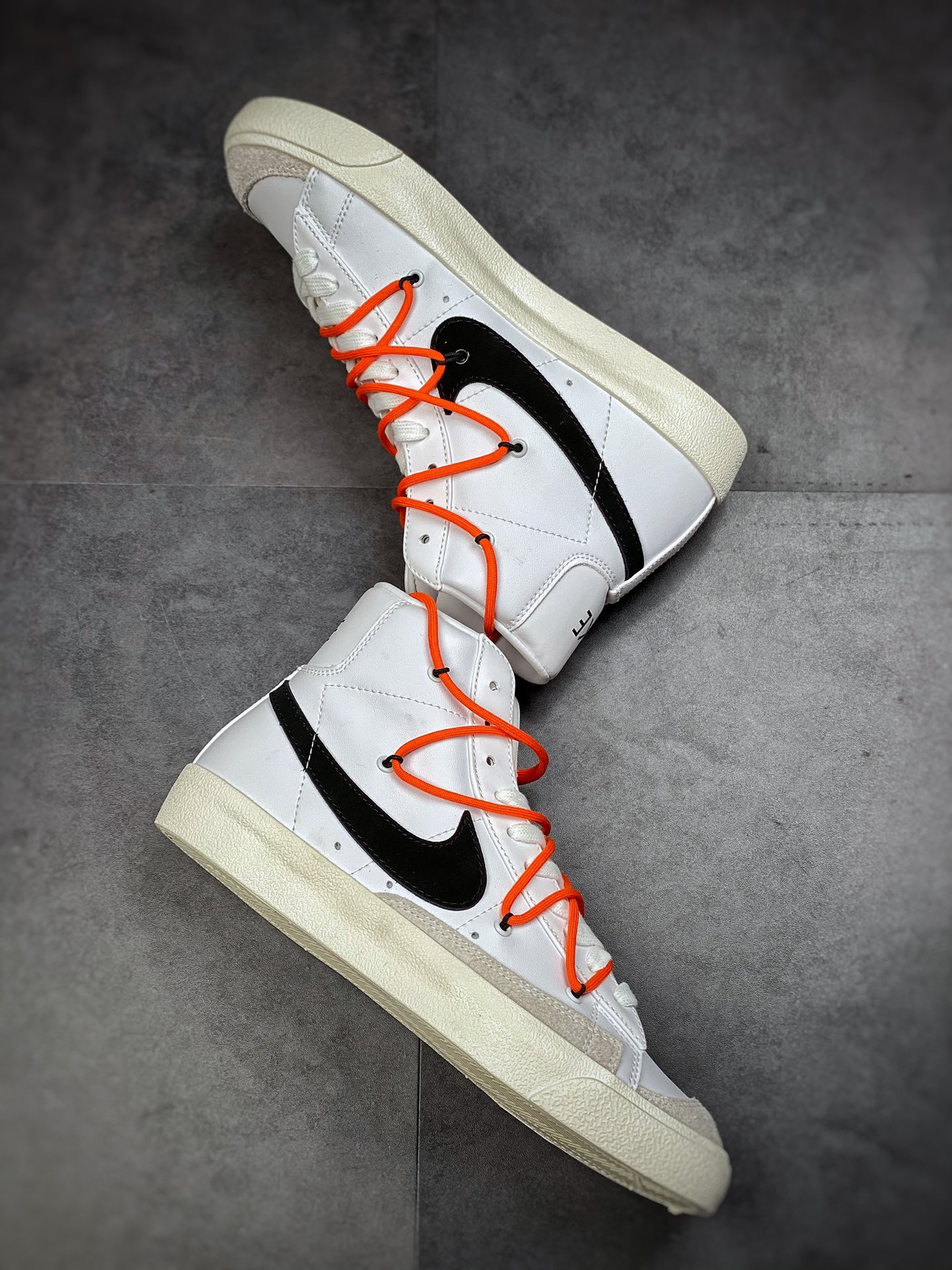 180  Nike Blazer Mid ’1977 Vintage”White/Black/Grey/Orange”经典开拓者高帮 BQ6806-100