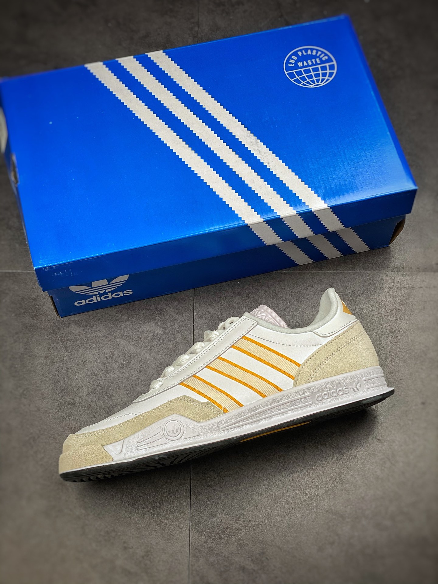 160 Adidas Originals CT86 低帮百搭潮流休闲运动板鞋 CW7606-莆田鞋,莆田鞋货源,高仿鞋,高仿鞋货源,安福档口,莆田高仿鞋,莆田鞋批发,高仿鞋批发,莆田高仿运动鞋,高仿运动鞋,莆田运动鞋 160 Adidas Originals CT86 低帮百搭潮流休闲运动板鞋 CW7606