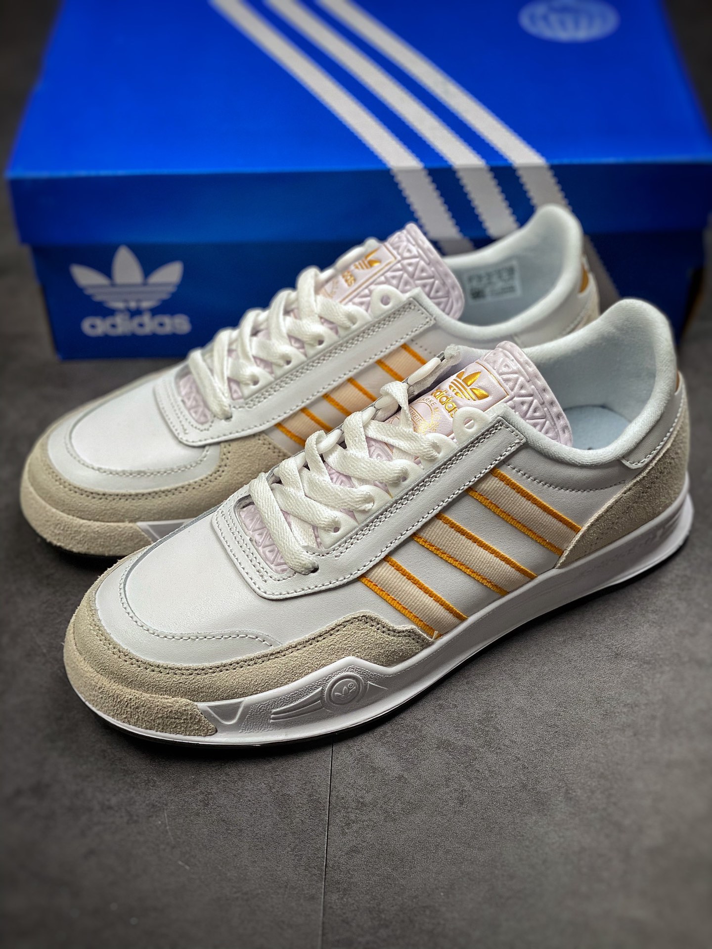 160 Adidas Originals CT86 低帮百搭潮流休闲运动板鞋 CW7606-莆田鞋,莆田鞋货源,高仿鞋,高仿鞋货源,安福档口,莆田高仿鞋,莆田鞋批发,高仿鞋批发,莆田高仿运动鞋,高仿运动鞋,莆田运动鞋 160 Adidas Originals CT86 低帮百搭潮流休闲运动板鞋 CW7606