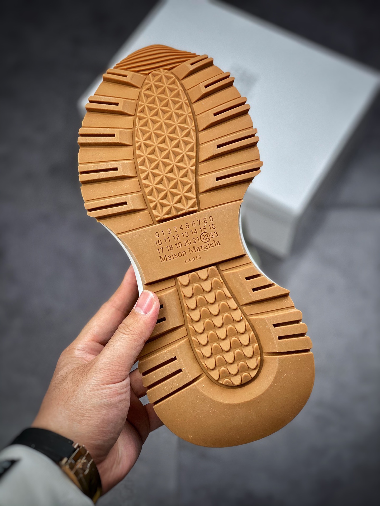 400   Runner Evolution Retro Low Sneakers 进化版英训风解构低帮复古百搭休闲运动慢跑鞋