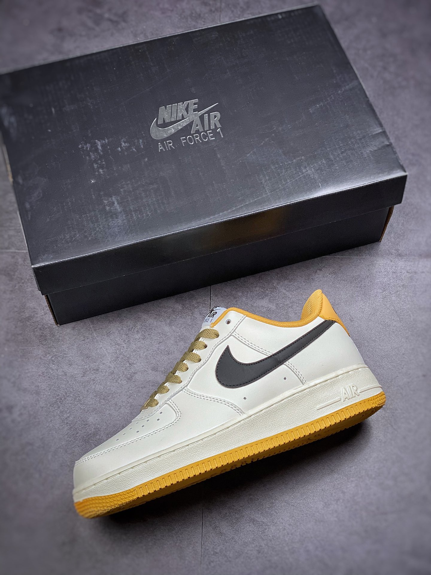 240  Nike Air Force 1 Low 07 米黄绿 原楦头原纸板 DD3063-066