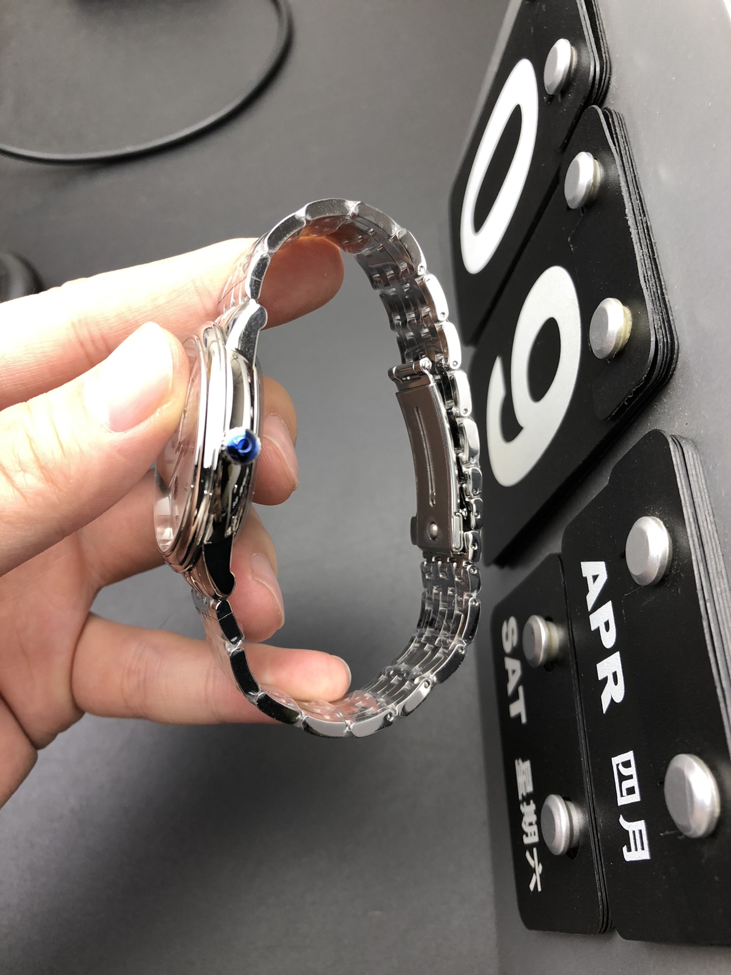 Omega MKS 蝶飞