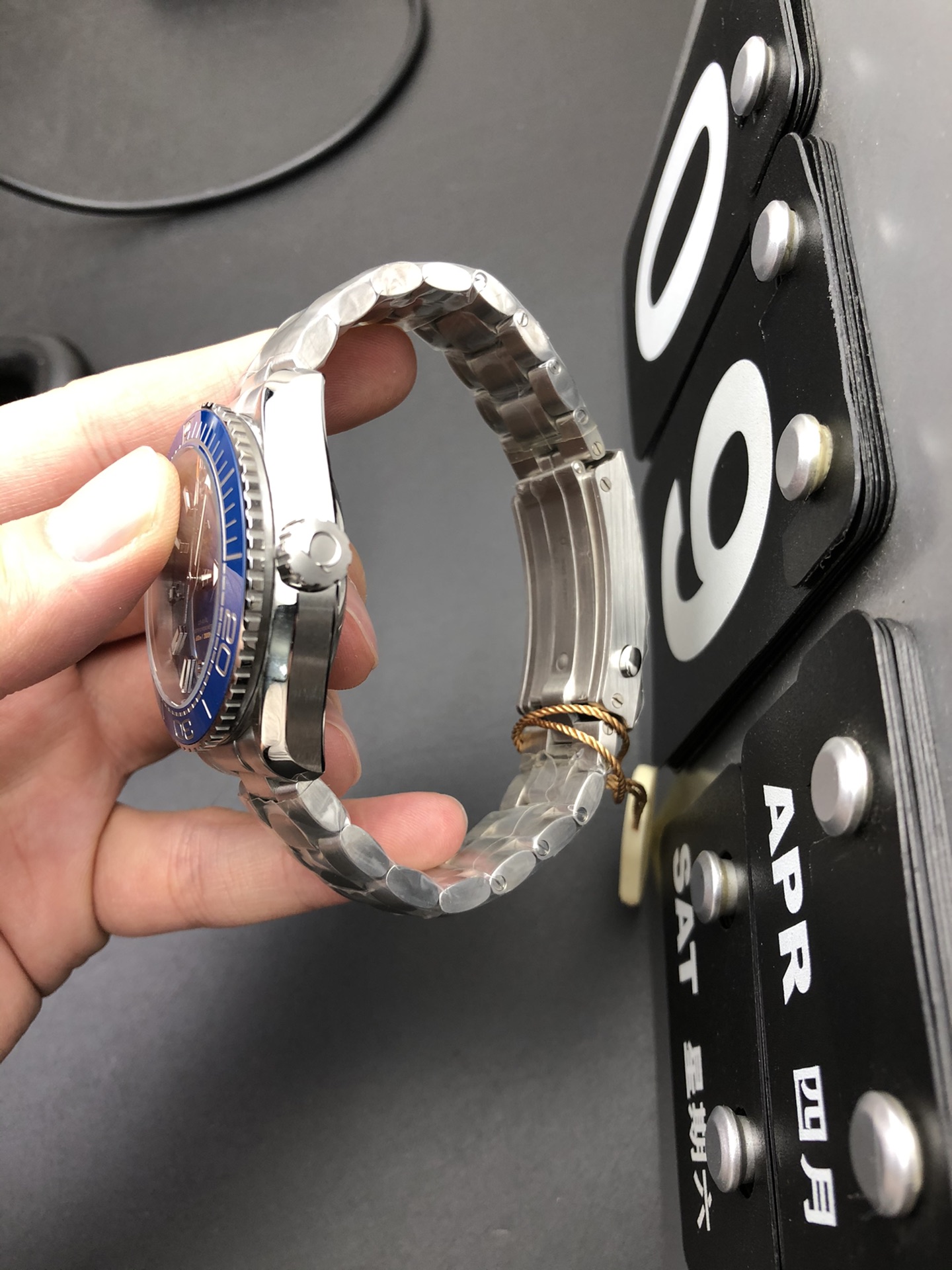 Omega 海马600 43.5