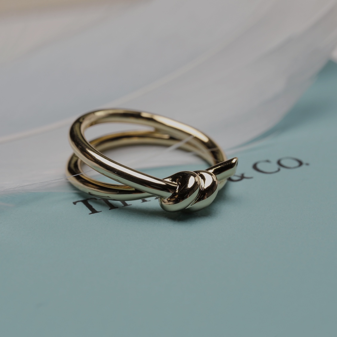 
T knot双行戒指💍，尺寸56789号
2022年Ｔ家新作  Knot戒指|||💥万众期待 
T k