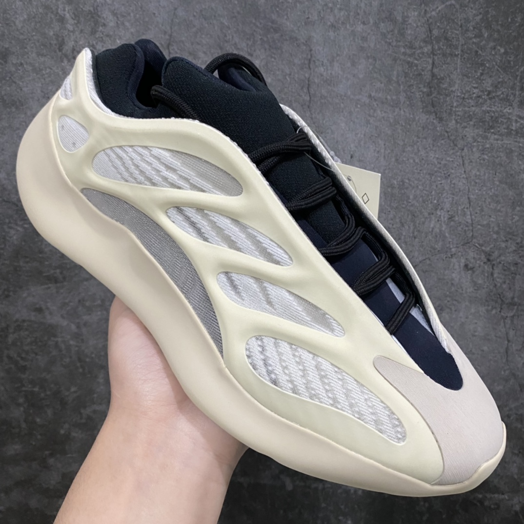 图片[4]-LW老汪版本Yeezy700v3白异形 随着G5的倒闭 其他版本陆续清货 老汪版的异形已经是目前市售最高版本了 实拍如下 不解释细节了，终端供货 尺码：36-47-选品中心