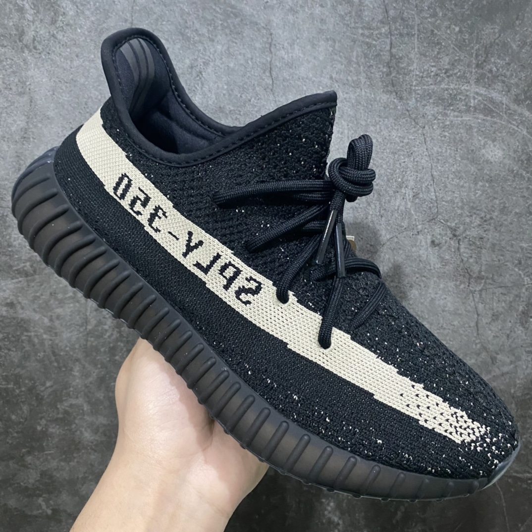 图片[3]-LW老汪版本 Yeezy350v2 2022新版BY1604 新版黑白和老版还有有些差别的 此配色老汪版本依旧是巅峰品质 无可对抗 尺码：36-47-选品中心
