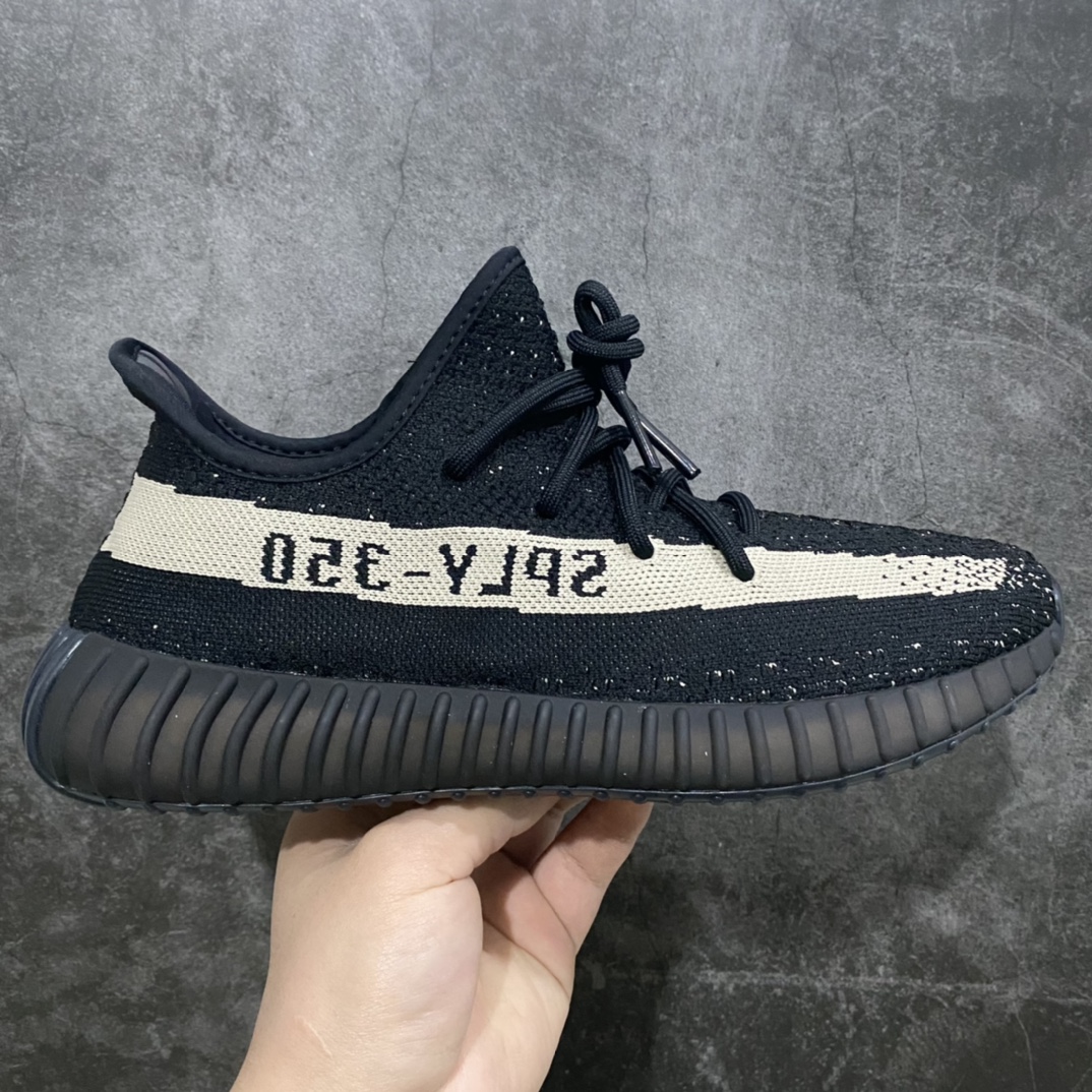 LW老汪版本 Yeezy350v2 2022新版BY1604 新版黑白和老版还有有些差别的 此配色老汪版本依旧是巅峰品质 无可对抗 尺码:36-47-选品中心
