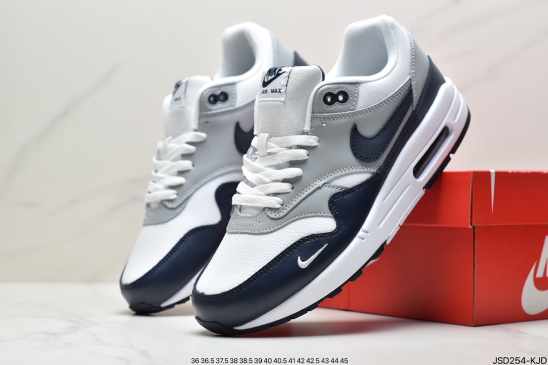 200 Nike Air Max 1配以白色，深绿色，狼灰色和黑色配色DH4059-100