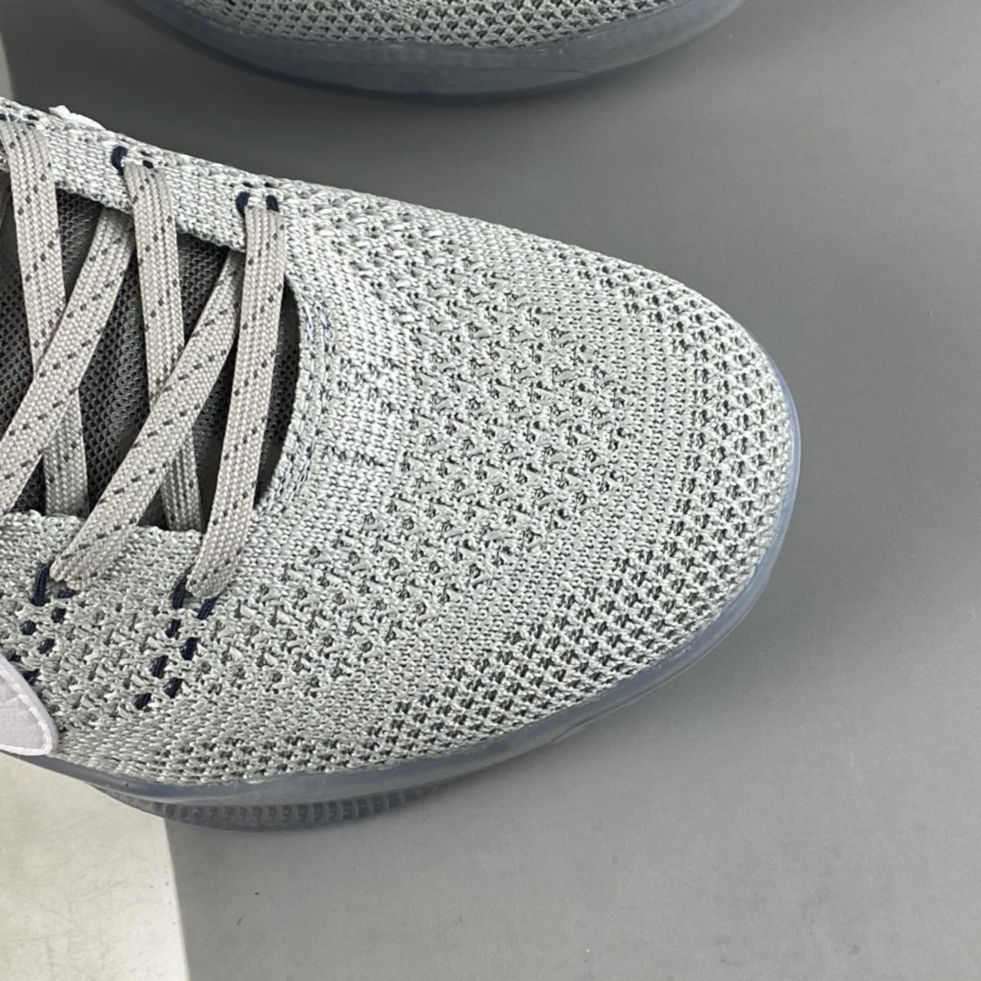 P240  Nk Kobe 11 Elite Low Pale Horse LR科比11低帮实战篮球蓝灰 824463-443